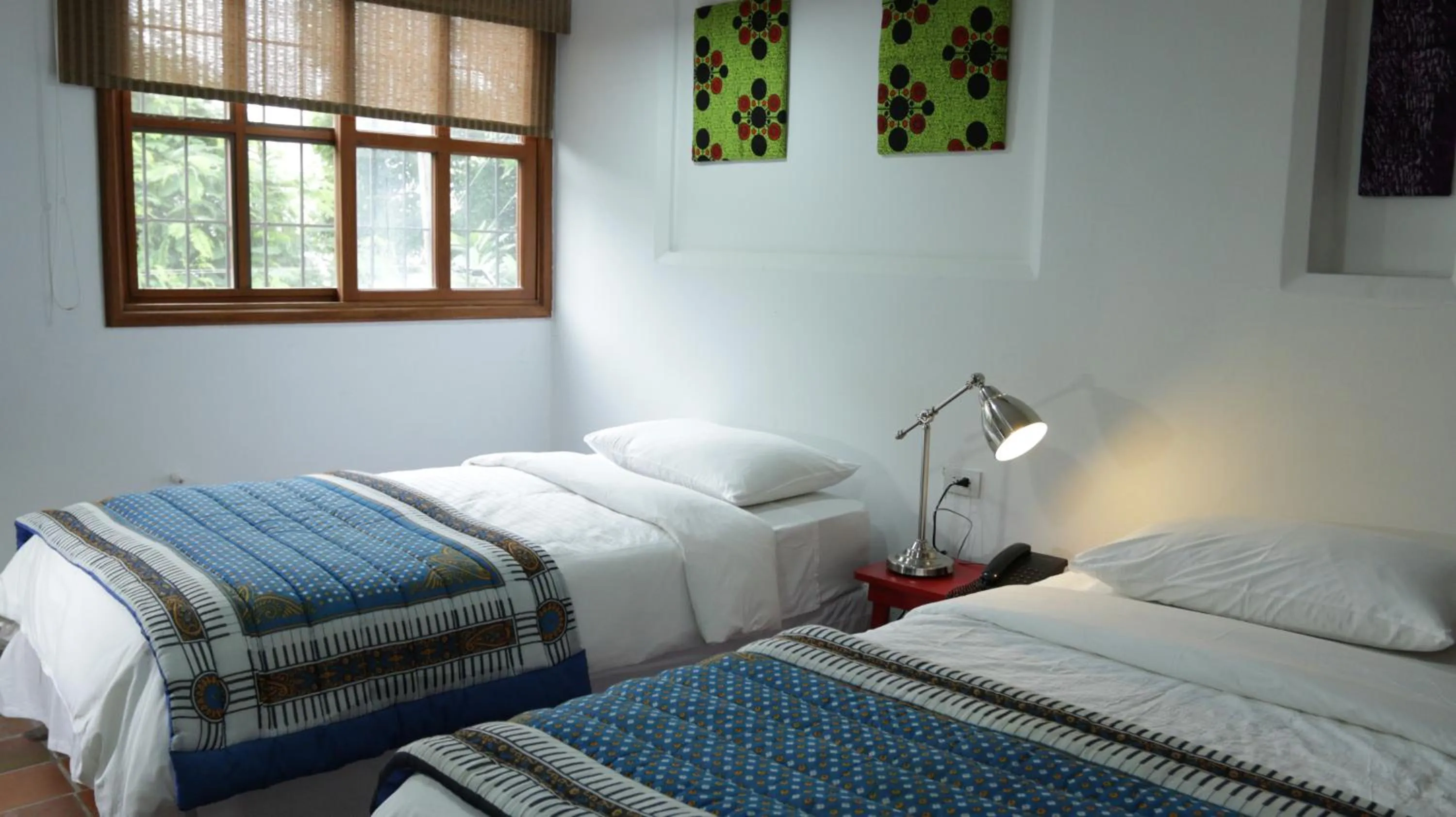 Photo of the whole room, Bed in Iguanazu Bed & Breakfast