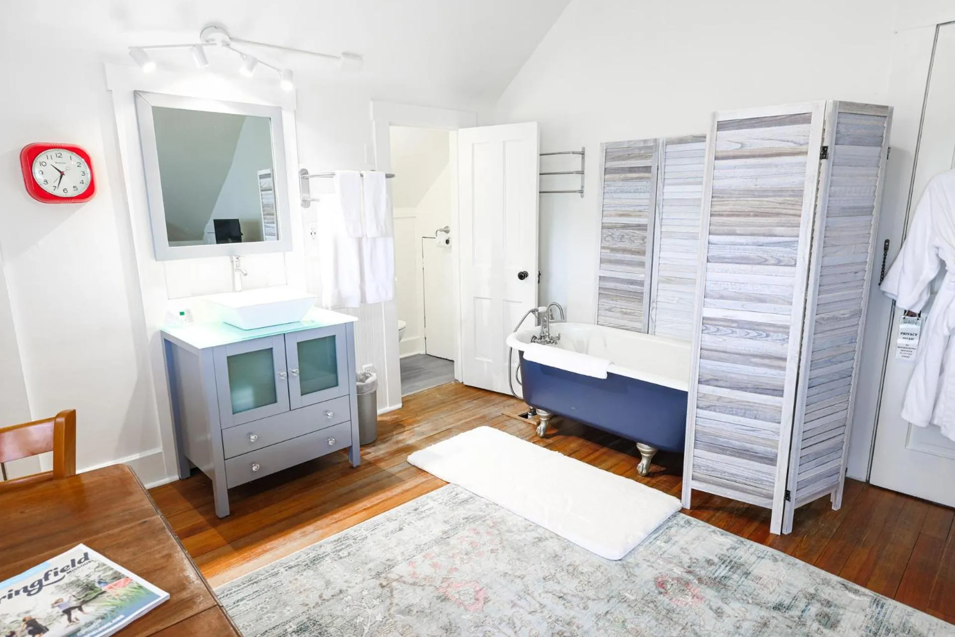 Bath in Walnut Street Inn