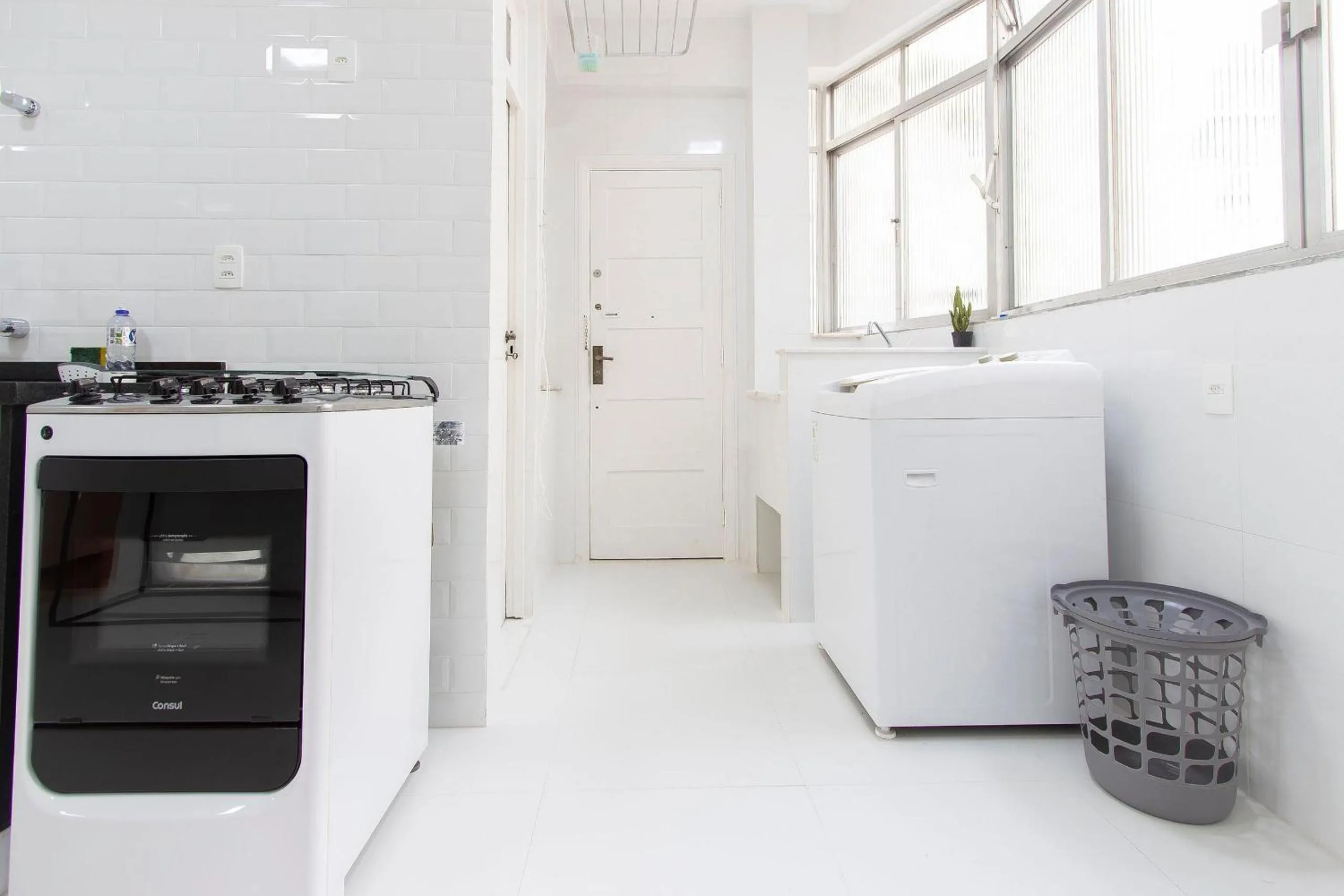 Communal kitchen in Exclusivo 3Qtos c/ Garagem em Copacabana, conforto