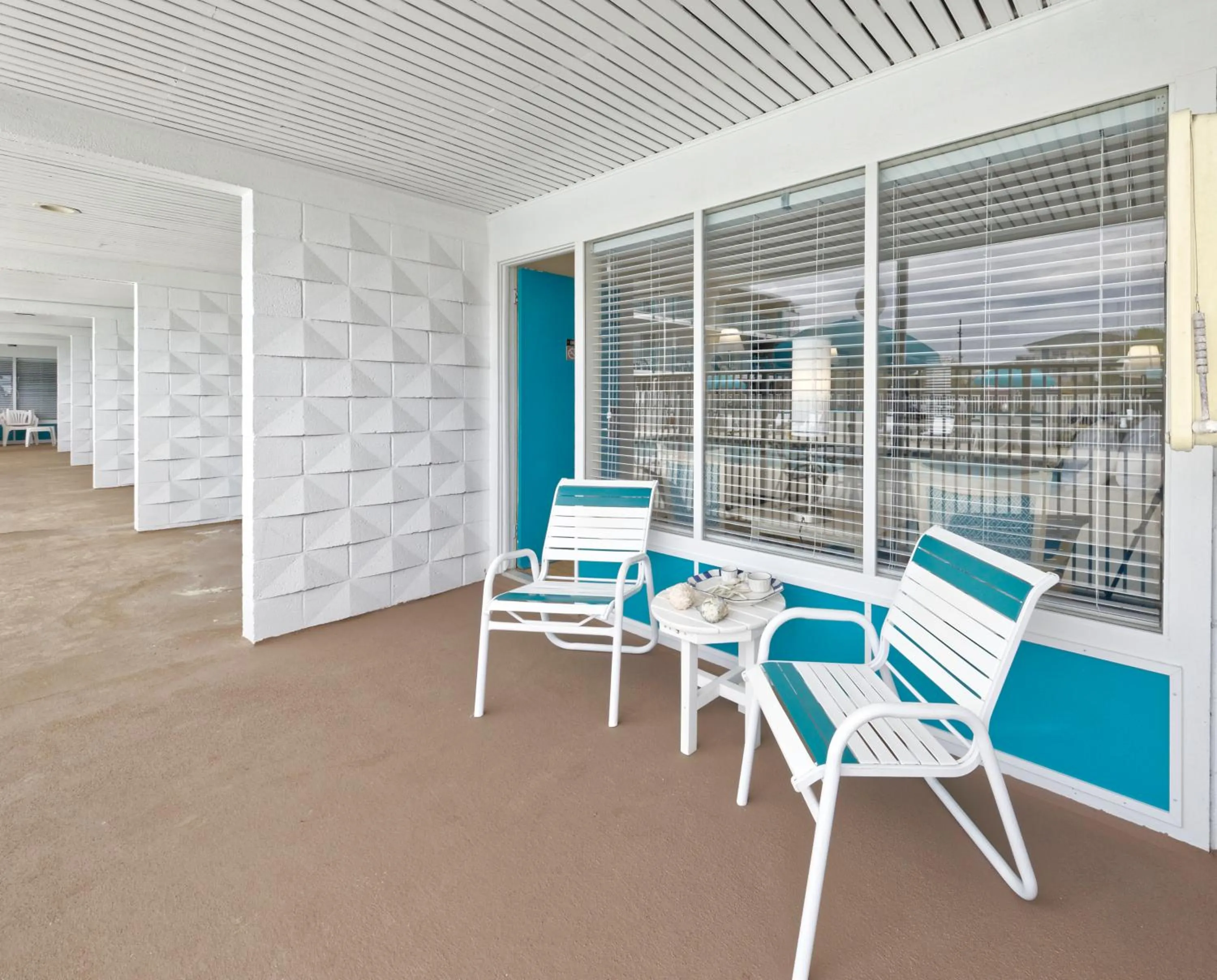 Pool view in Dunes Court