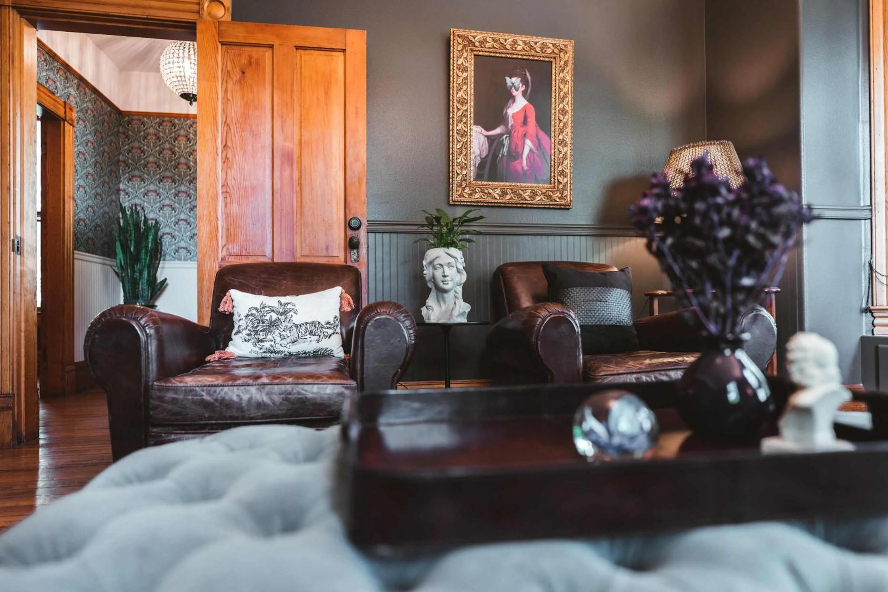 The Matriarch Heritage House- Downtown Ashland