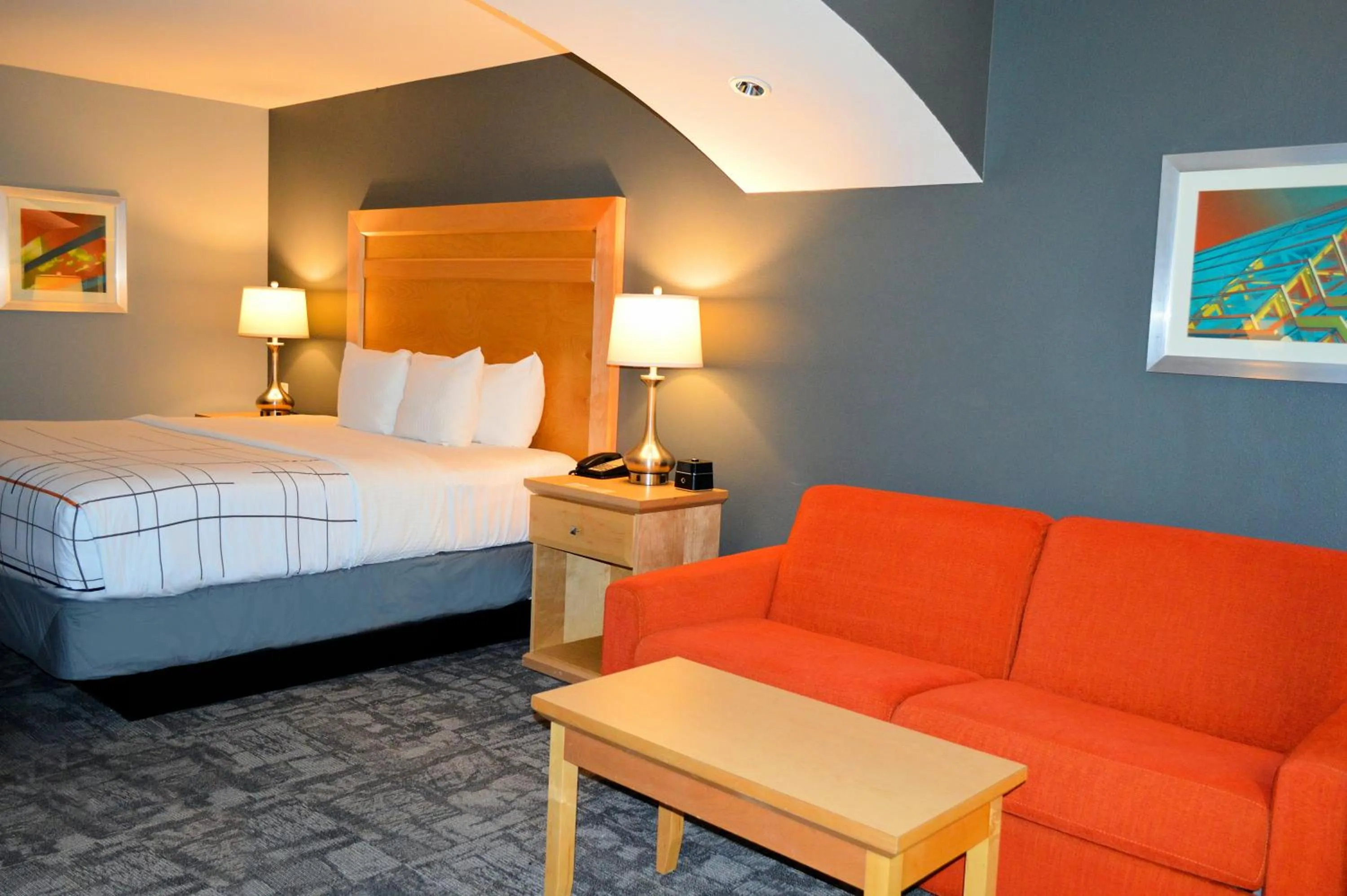 Bed in La Quinta by Wyndham Rochester Mayo Clinic Area South