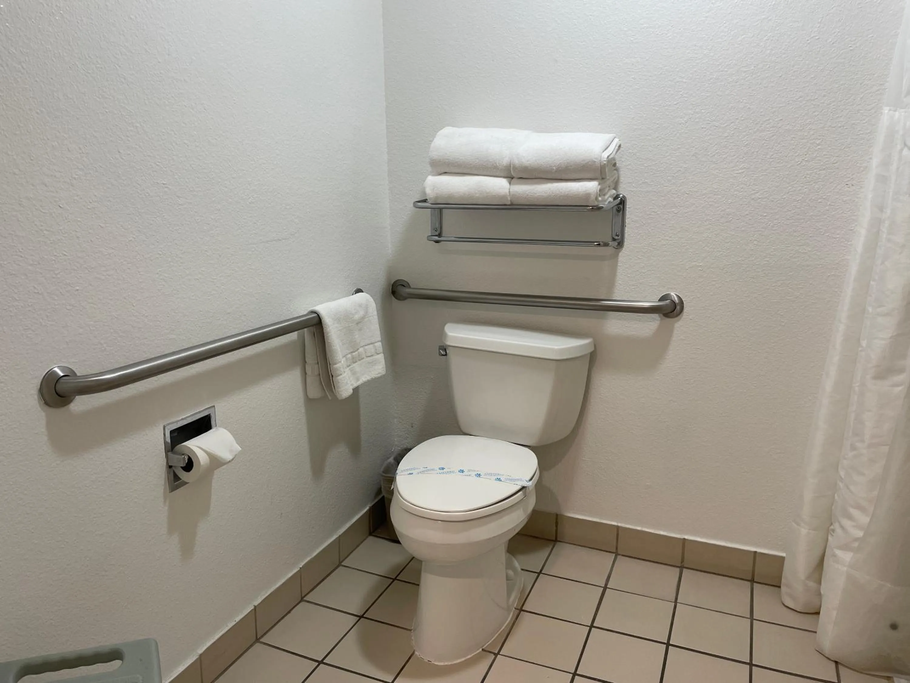 Toilet in Loma Linda Inn