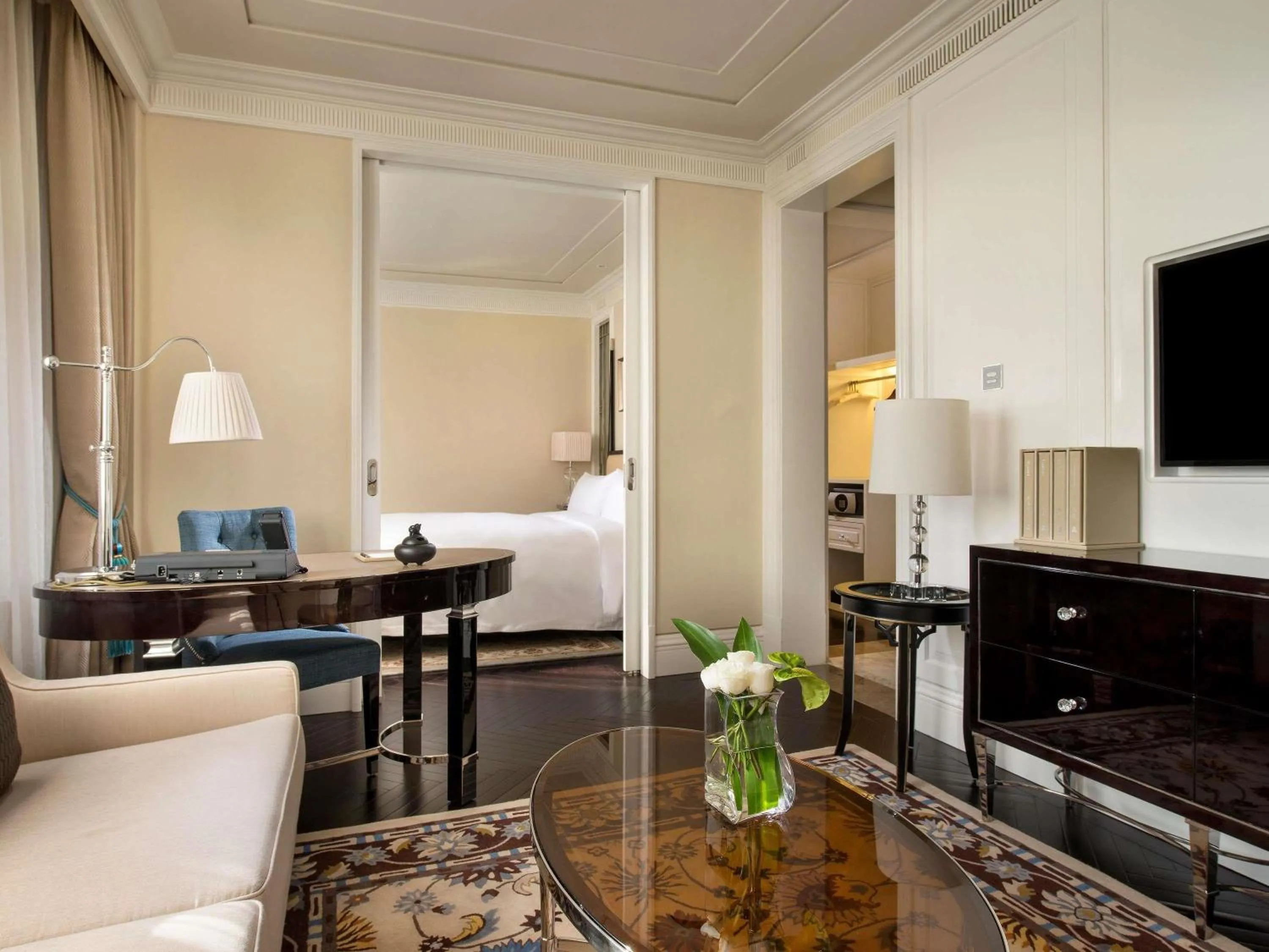 Bedroom in Sofitel Legend People's Grand Hotel Xi'an