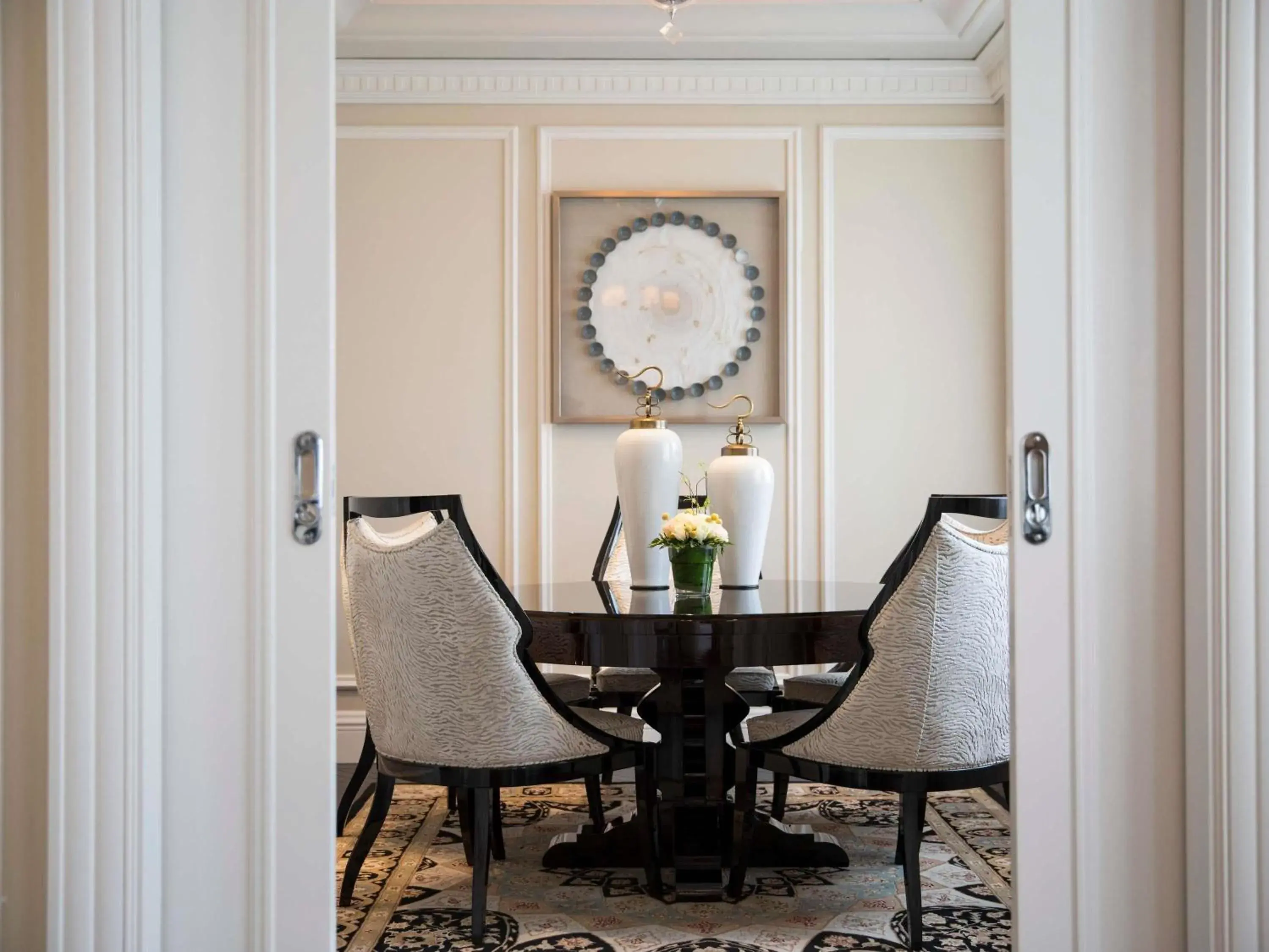 Prestige Suite in Sofitel Legend People's Grand Hotel Xi'an Prestige Suite in Sofitel Legend People's Grand Hotel Xi'an