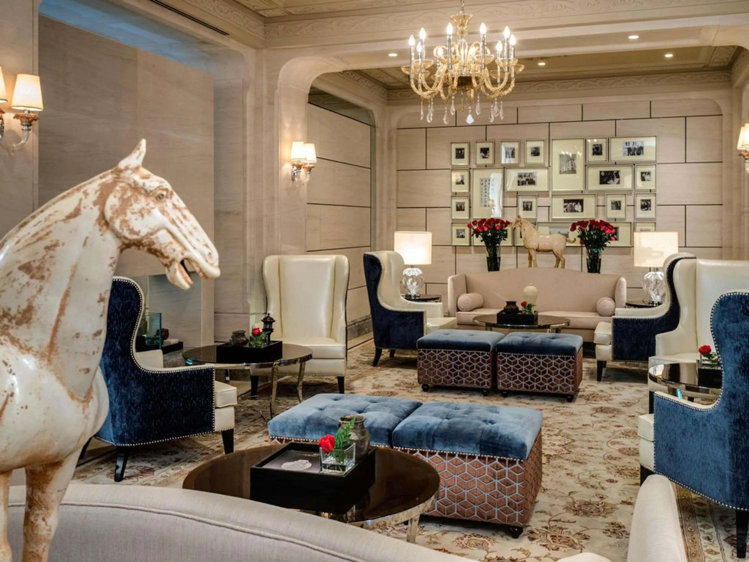 Lounge or bar in Sofitel Legend People's Grand Hotel Xi'an