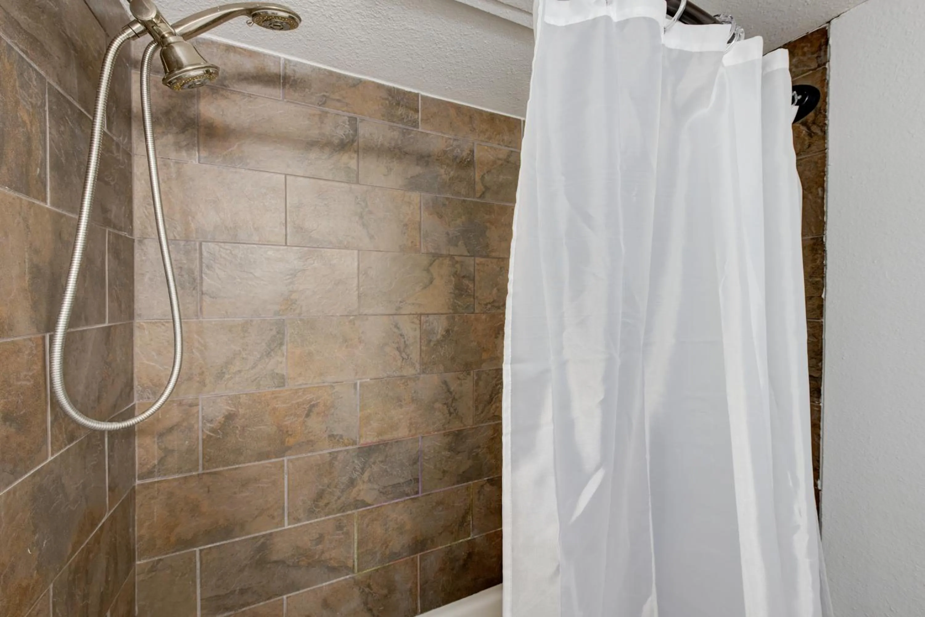 Other in Chasing Waves BH201