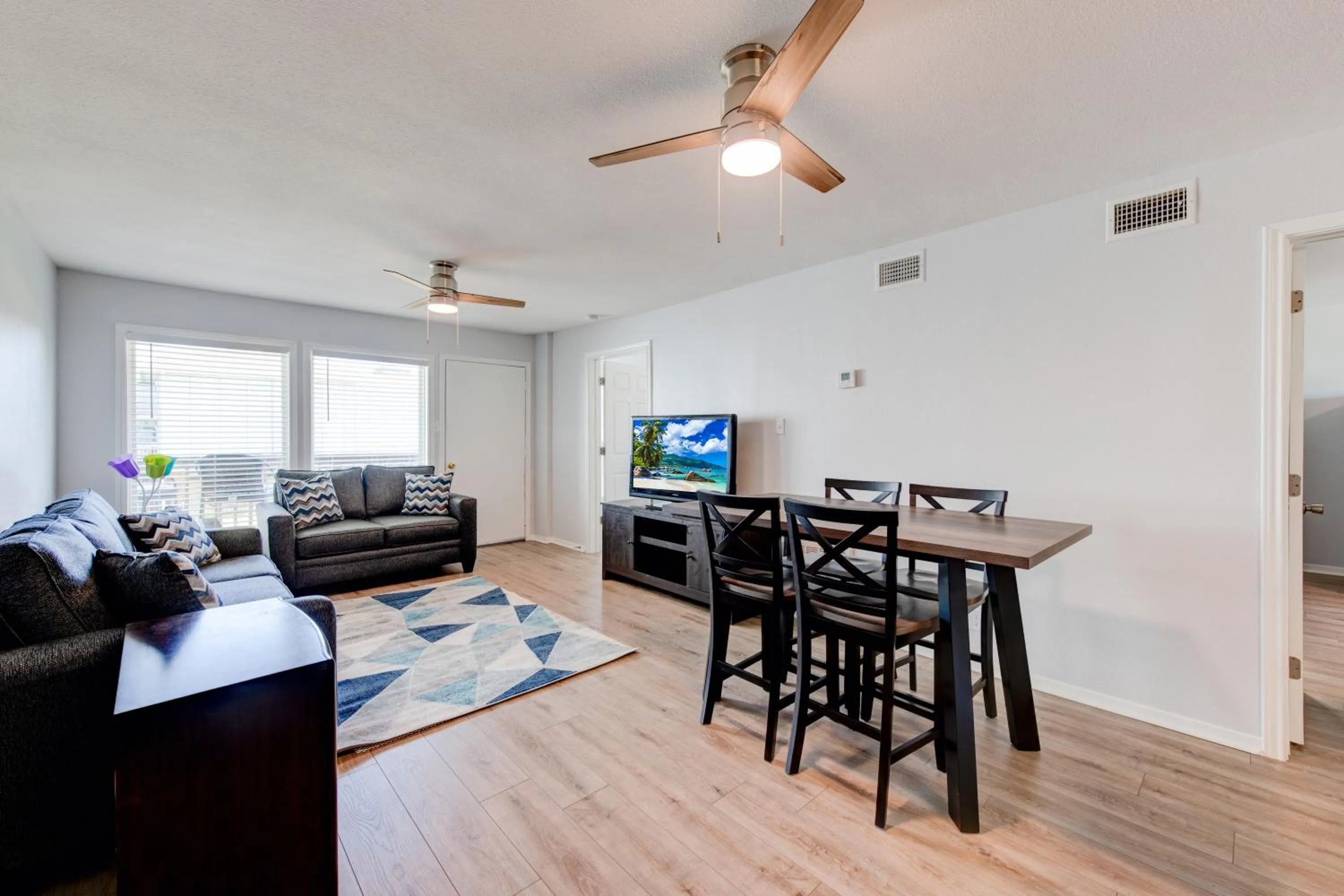 Other in Chasing Waves BH201