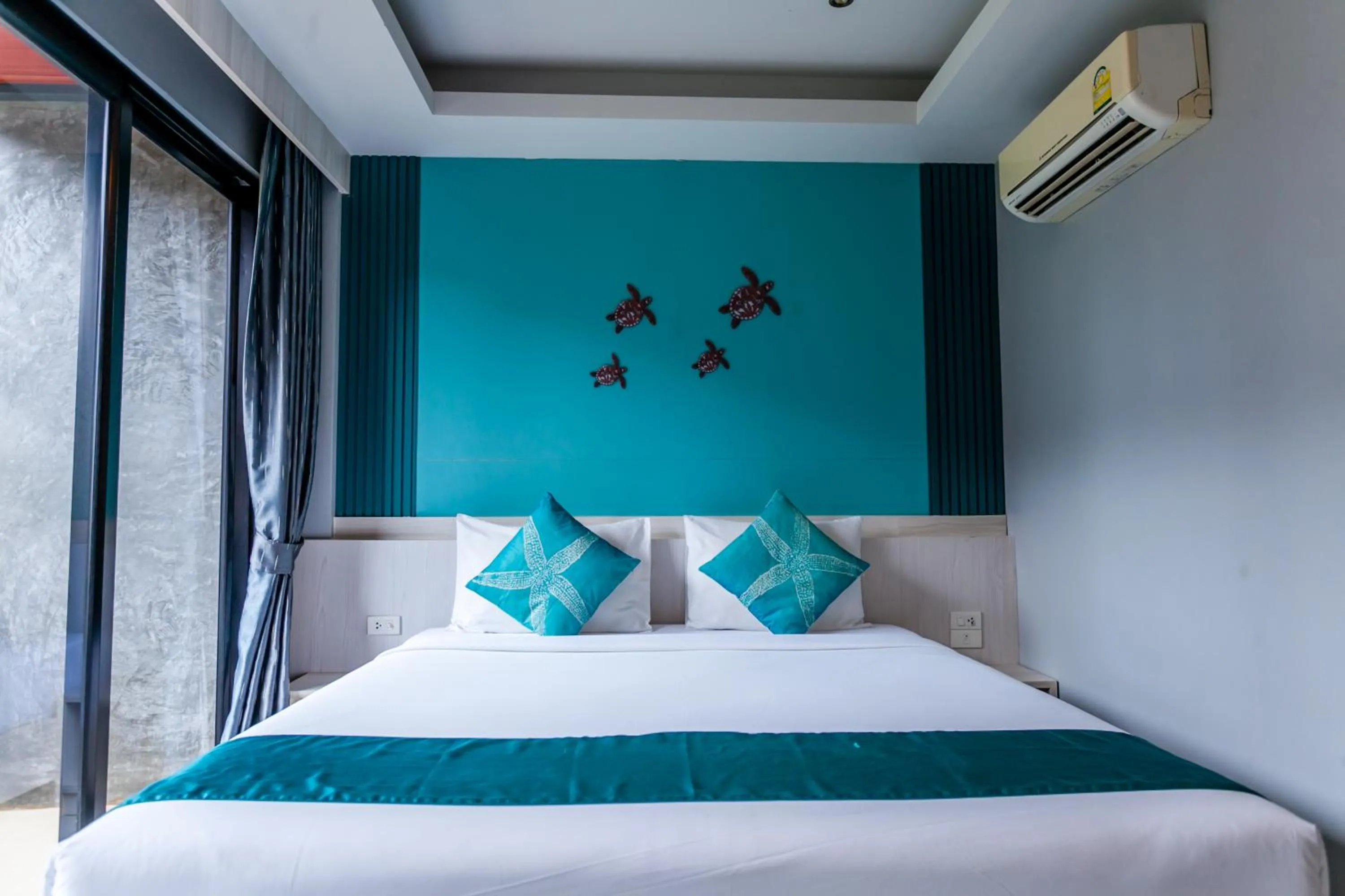 Bedroom, Bed in Coco Bella Hotel