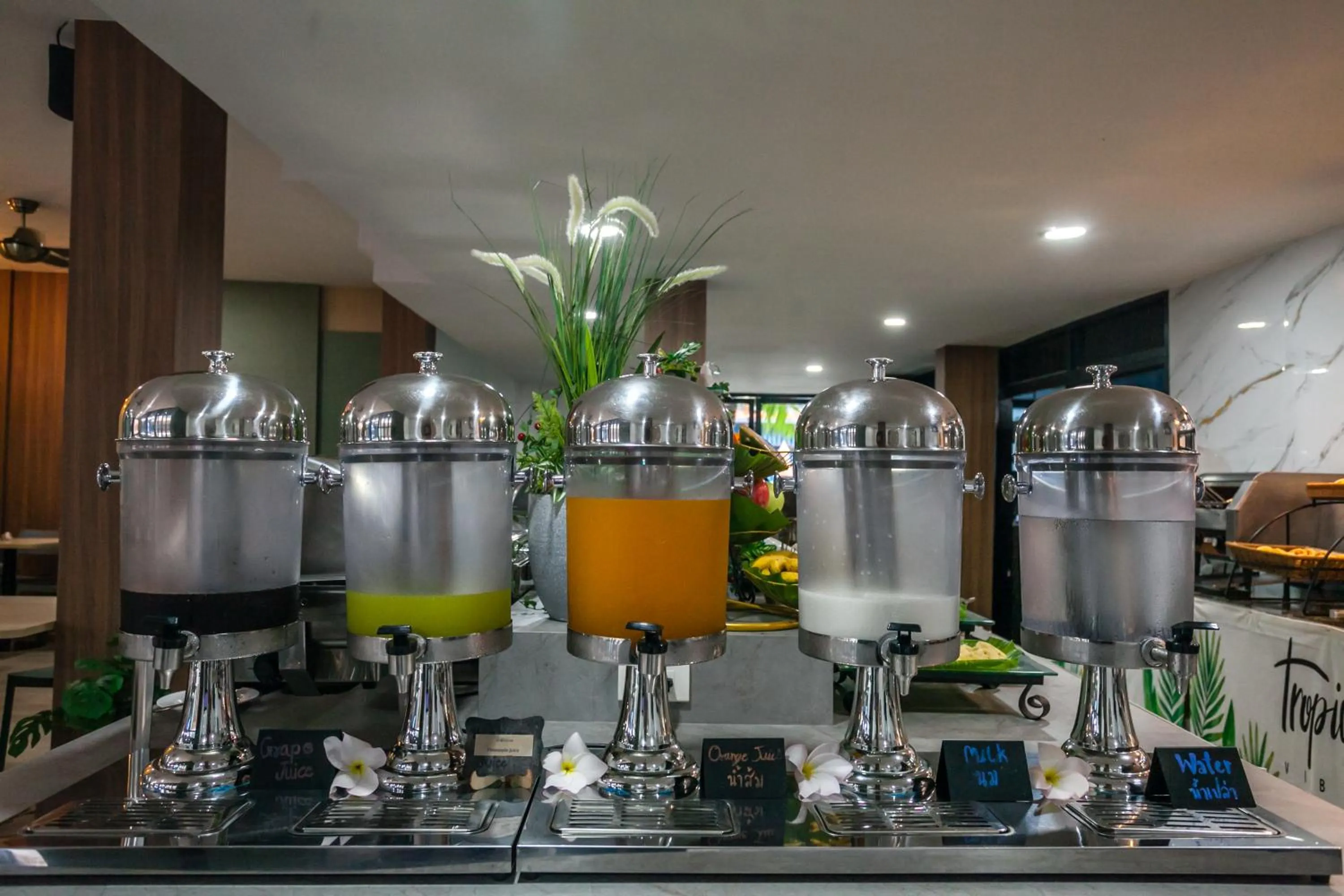 Food and drinks in Coco Bella Hotel