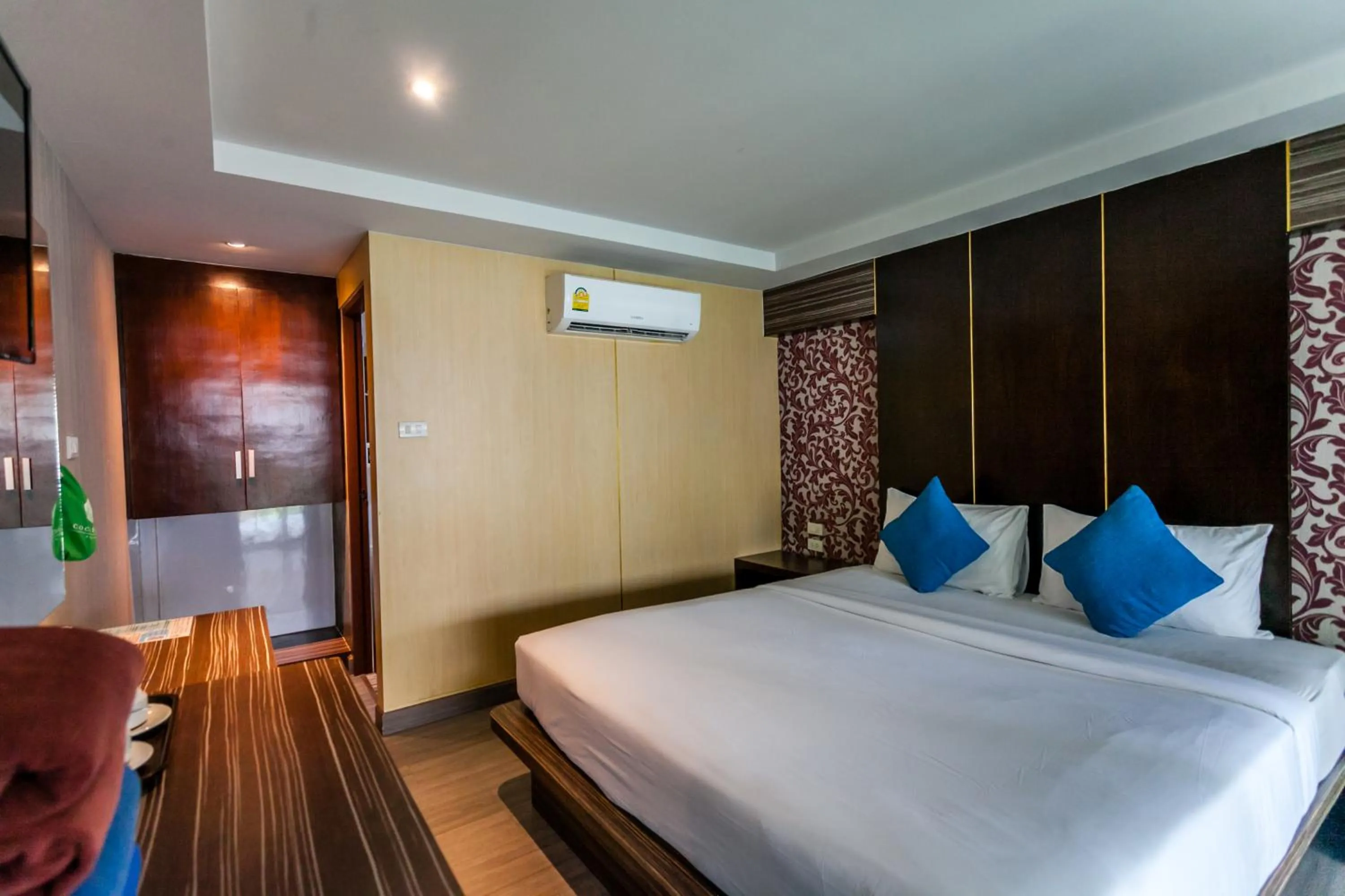 Photo of the whole room, Bed in Coco Bella Hotel