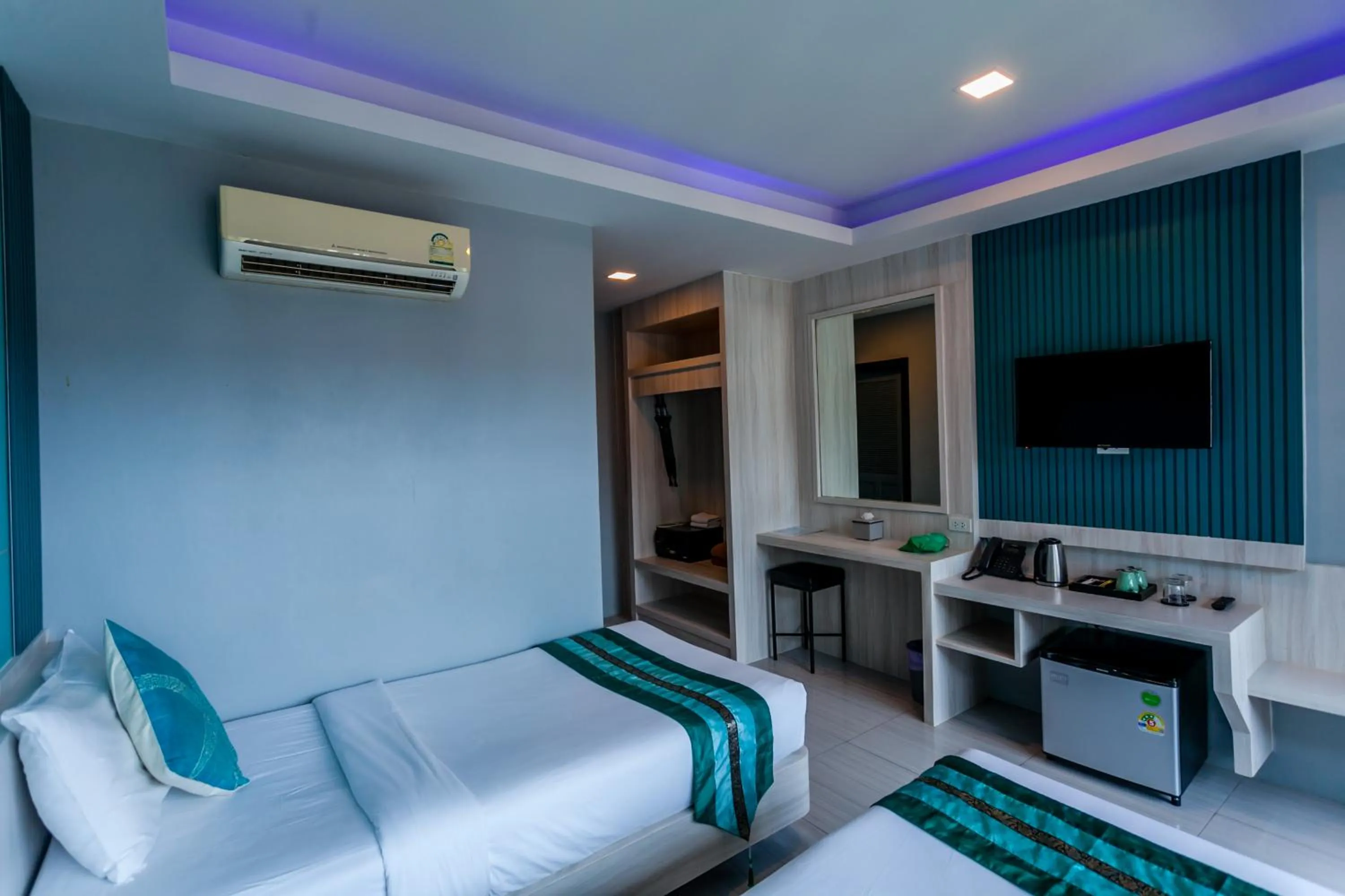 Bedroom, Bed in Coco Bella Hotel