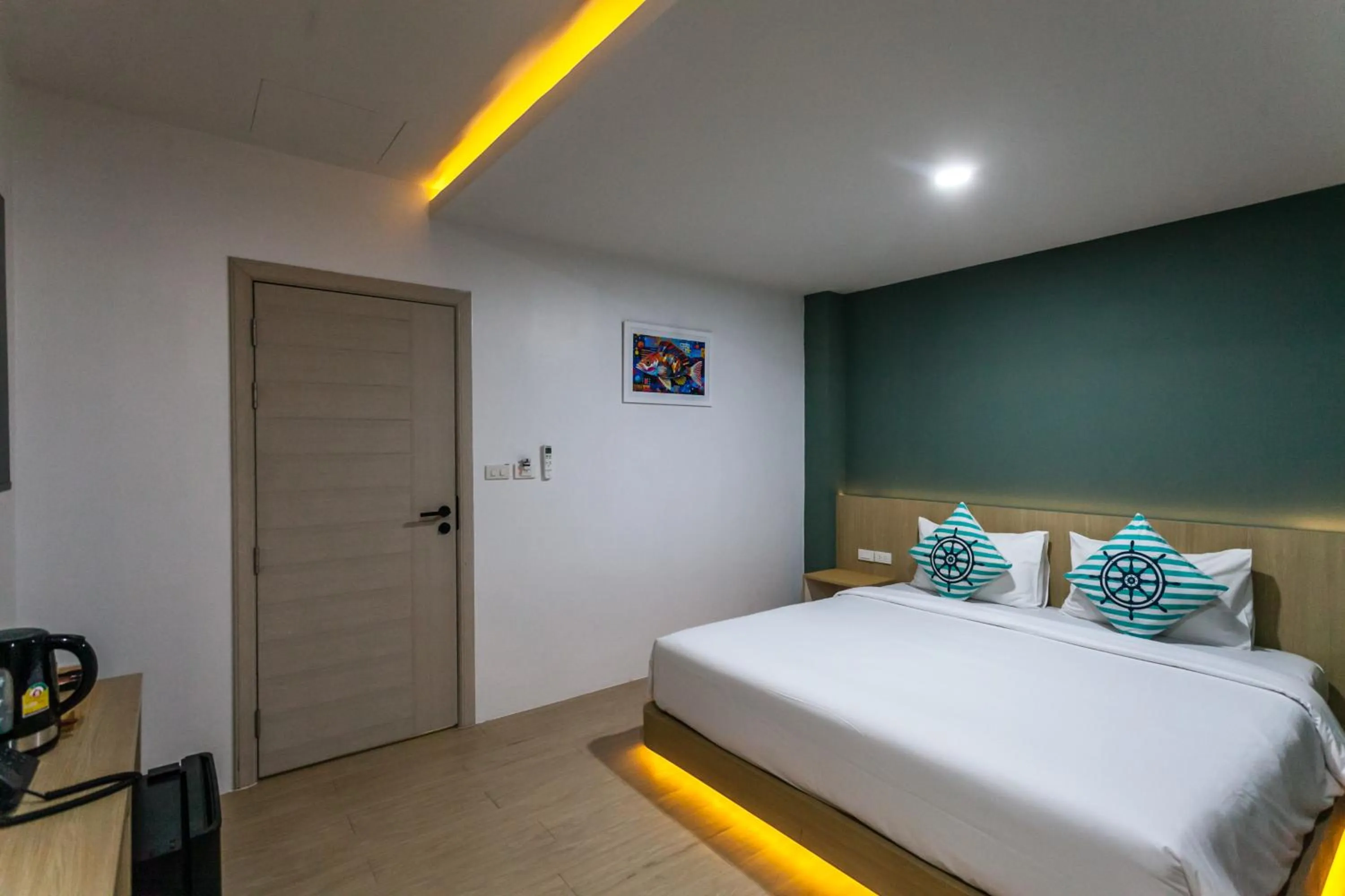 Bedroom, Bed in Coco Bella Hotel