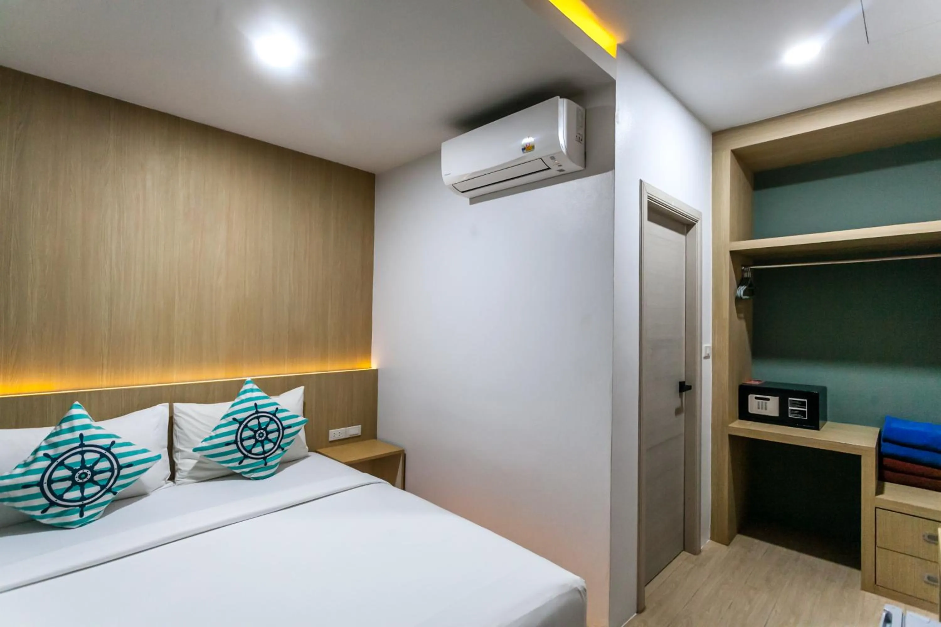 Photo of the whole room, Bed in Coco Bella Hotel