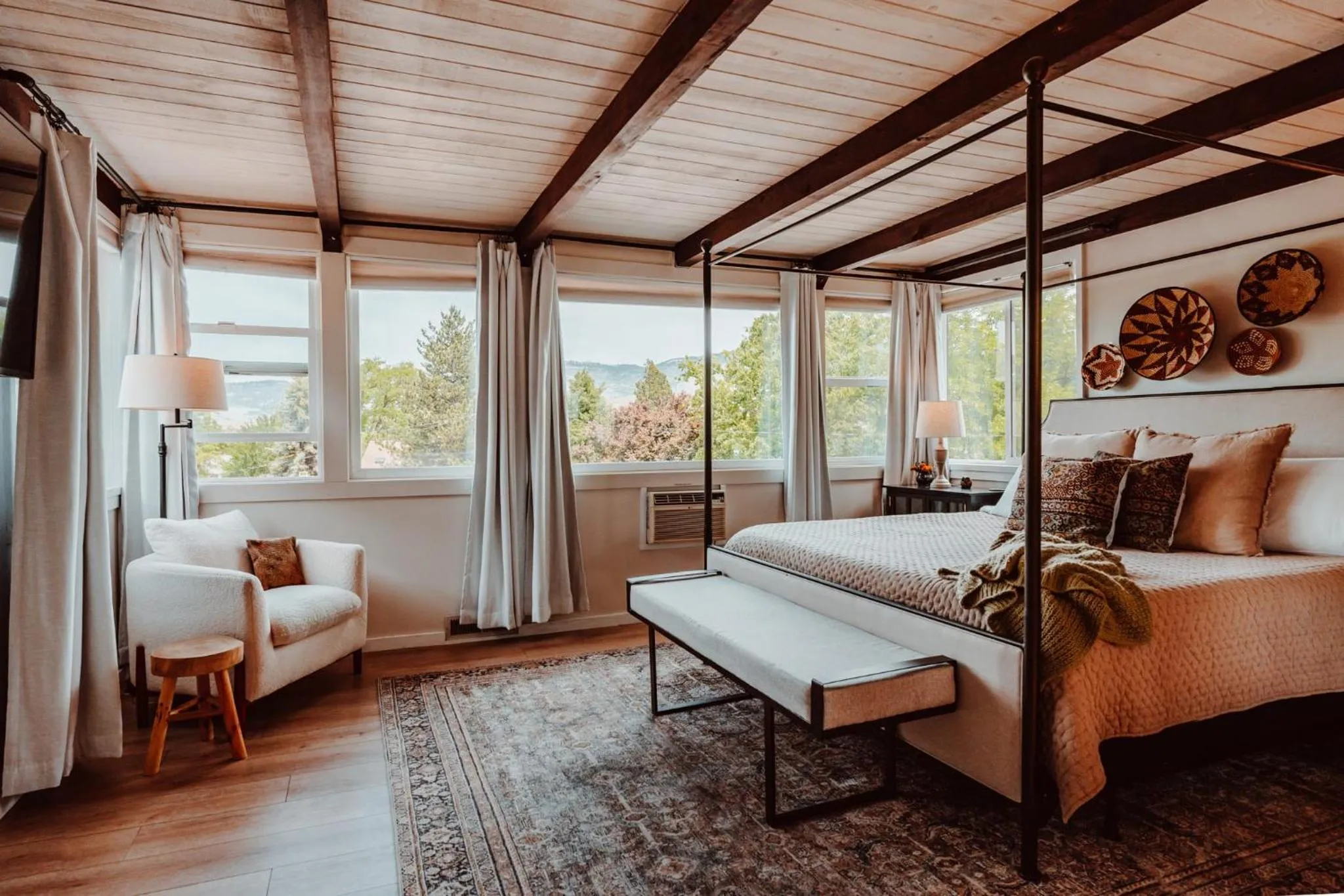 Bed in Swank House on Main St in Ashland