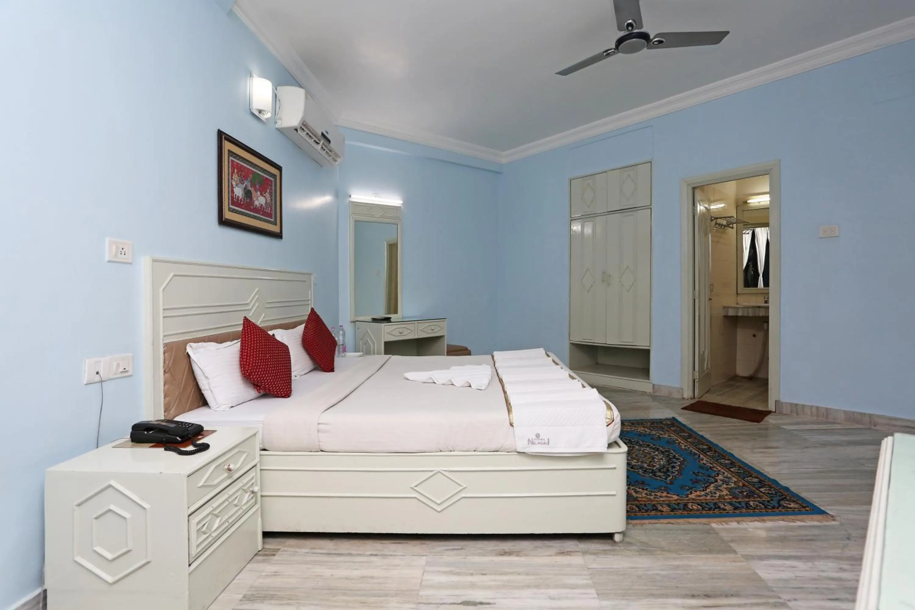 Bedroom in Hotel Niladri