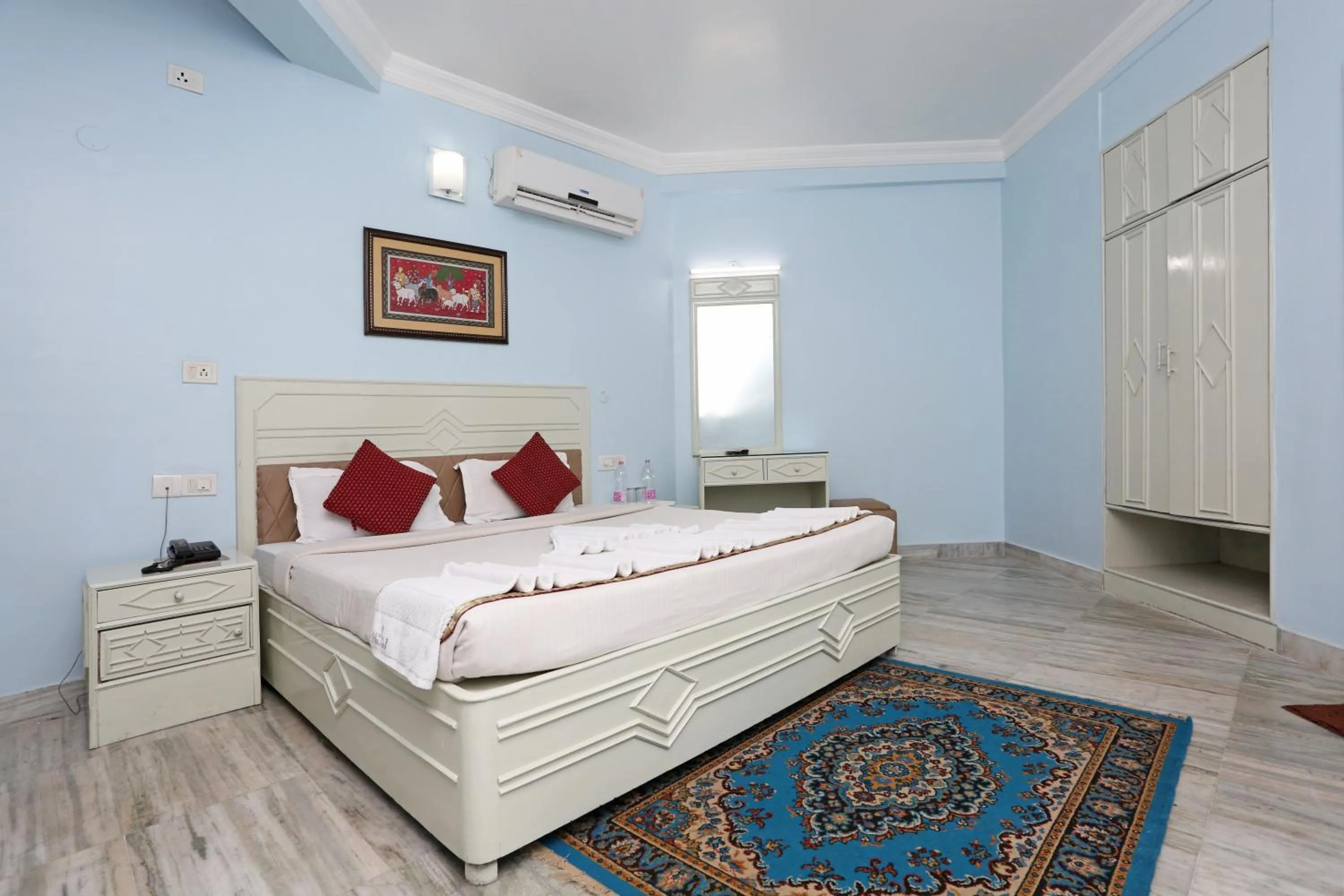 Photo of the whole room in Hotel Niladri