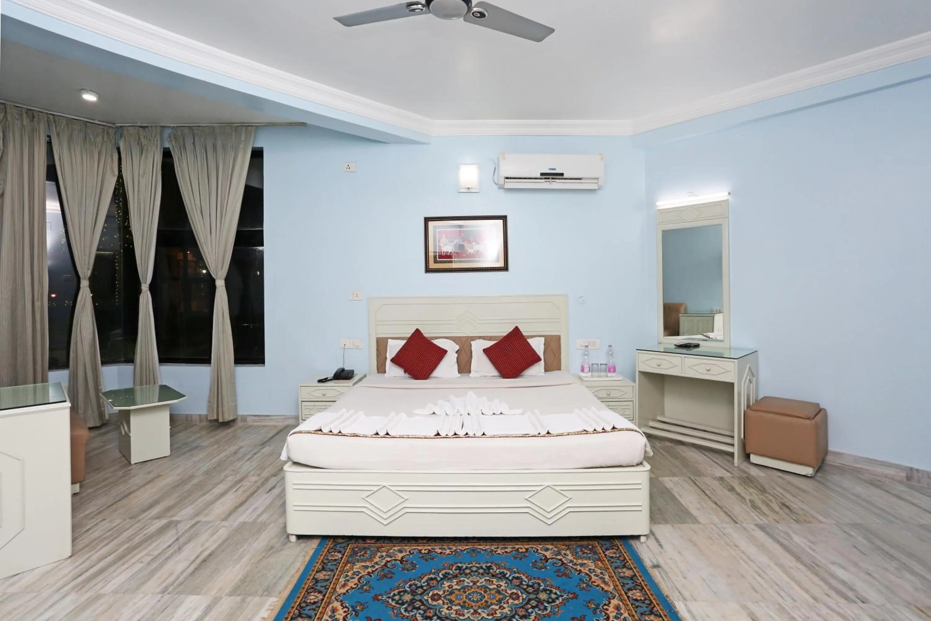 Photo of the whole room in Hotel Niladri