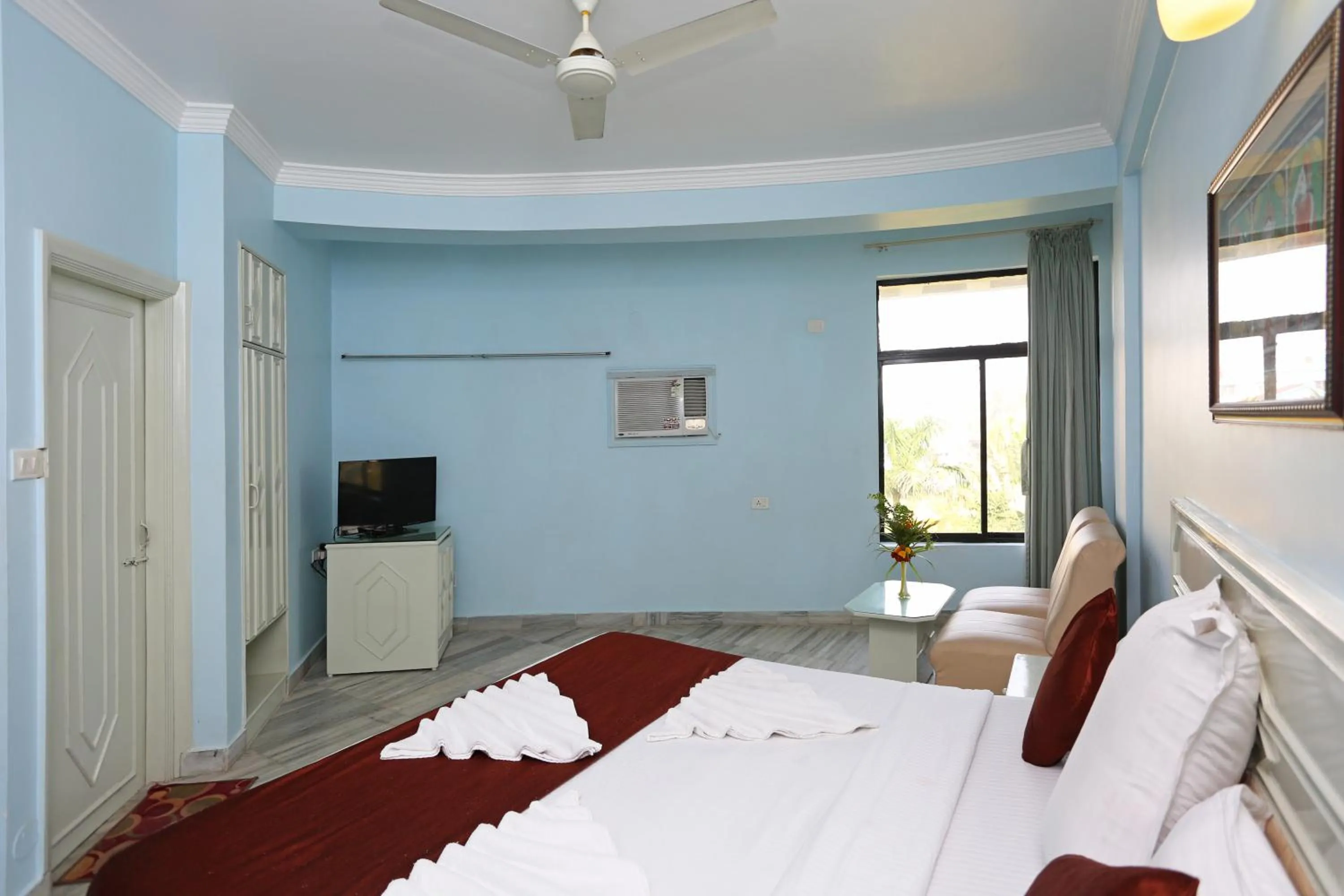 Photo of the whole room in Hotel Niladri