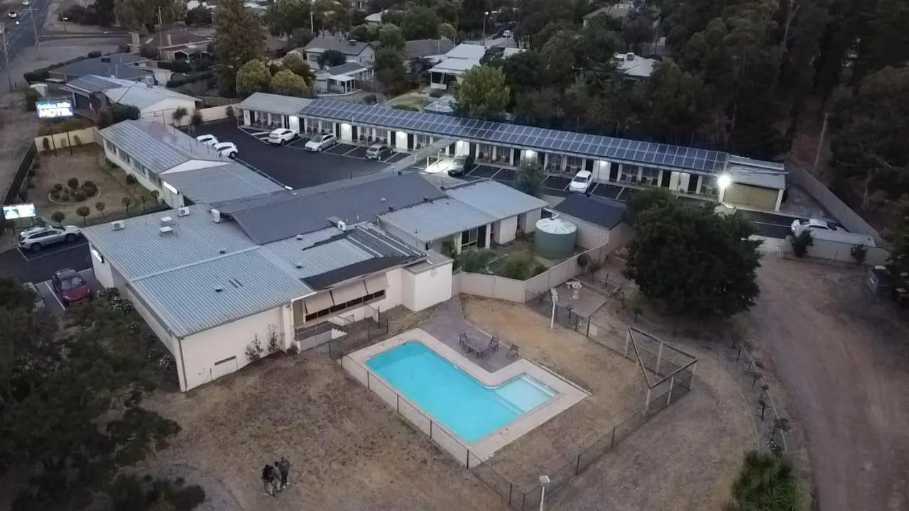 Property building in Golden Hills Motel