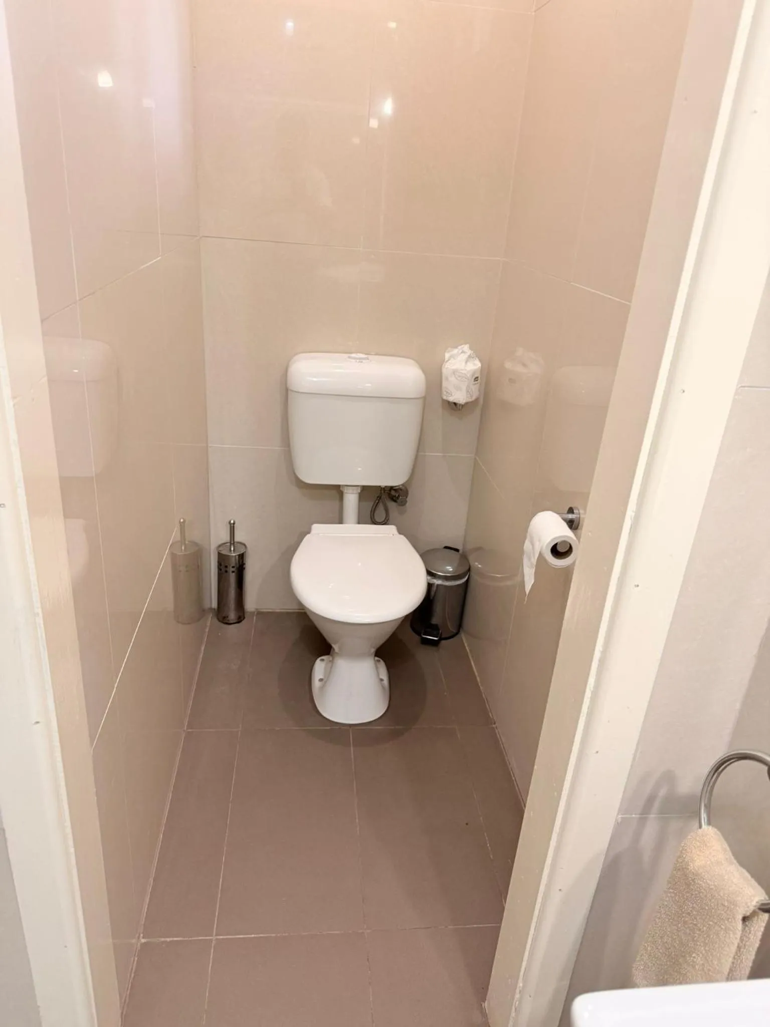 Toilet in Golden Hills Motel