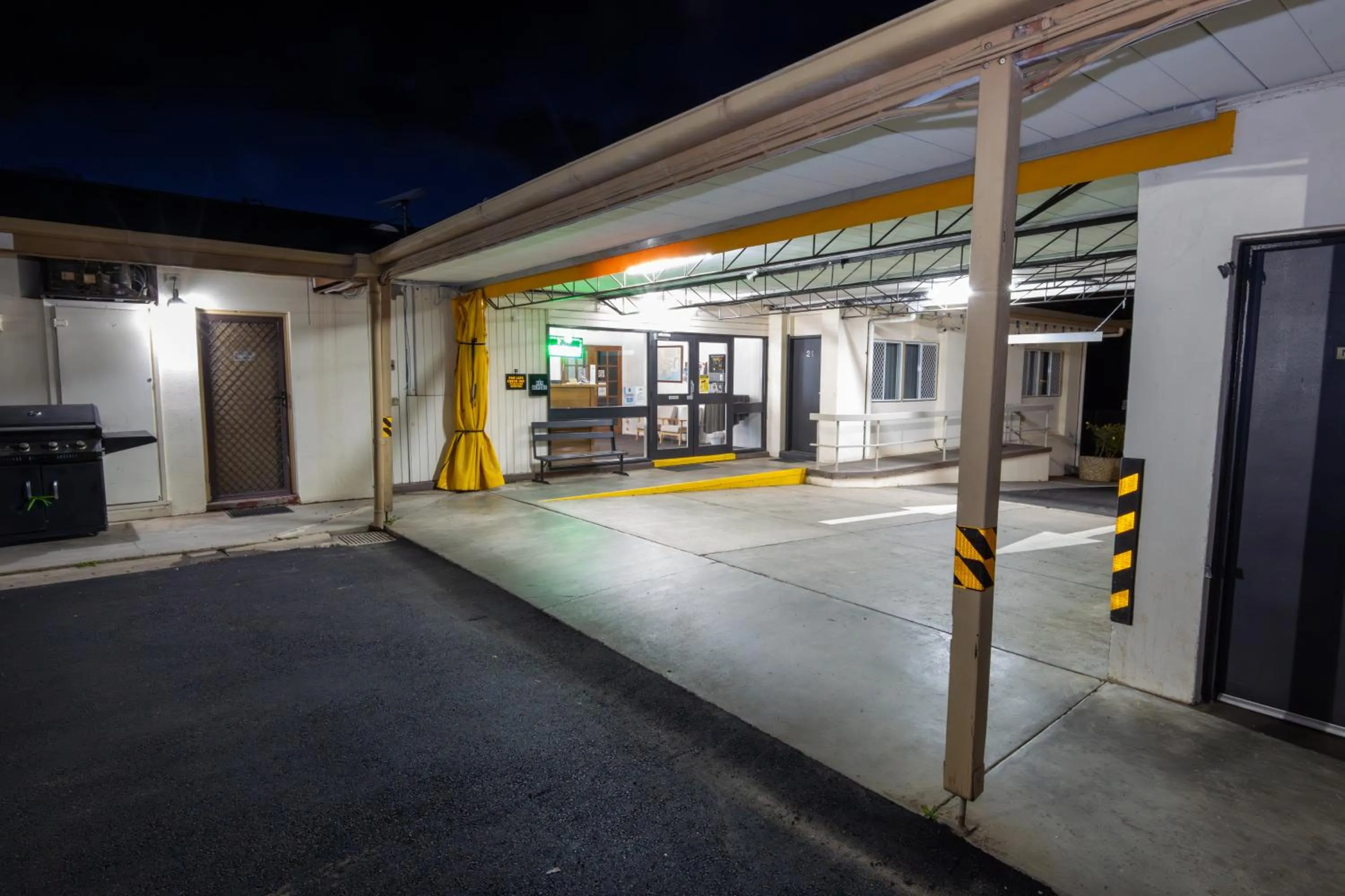 Night in Golden Hills Motel