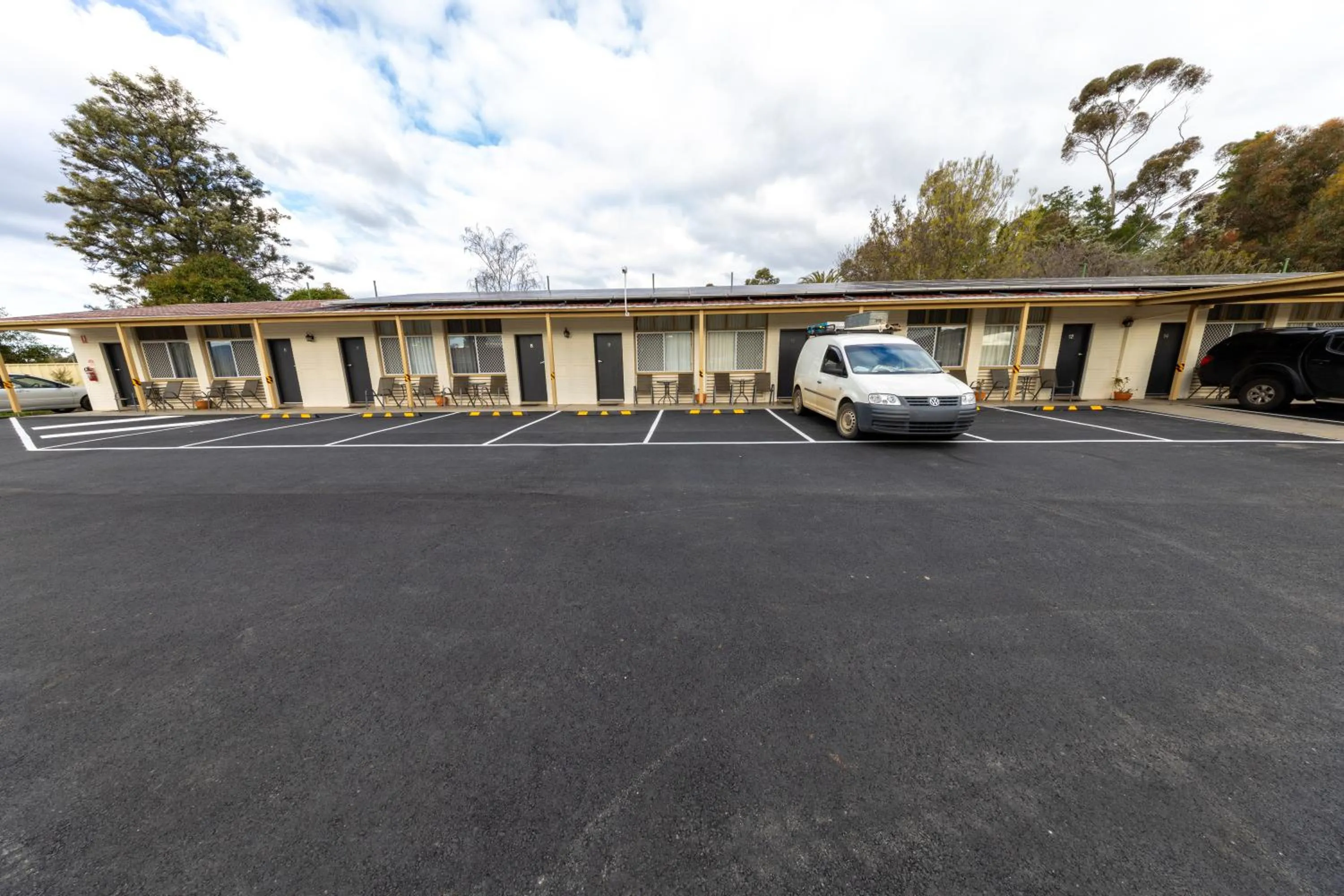 Property building in Golden Hills Motel