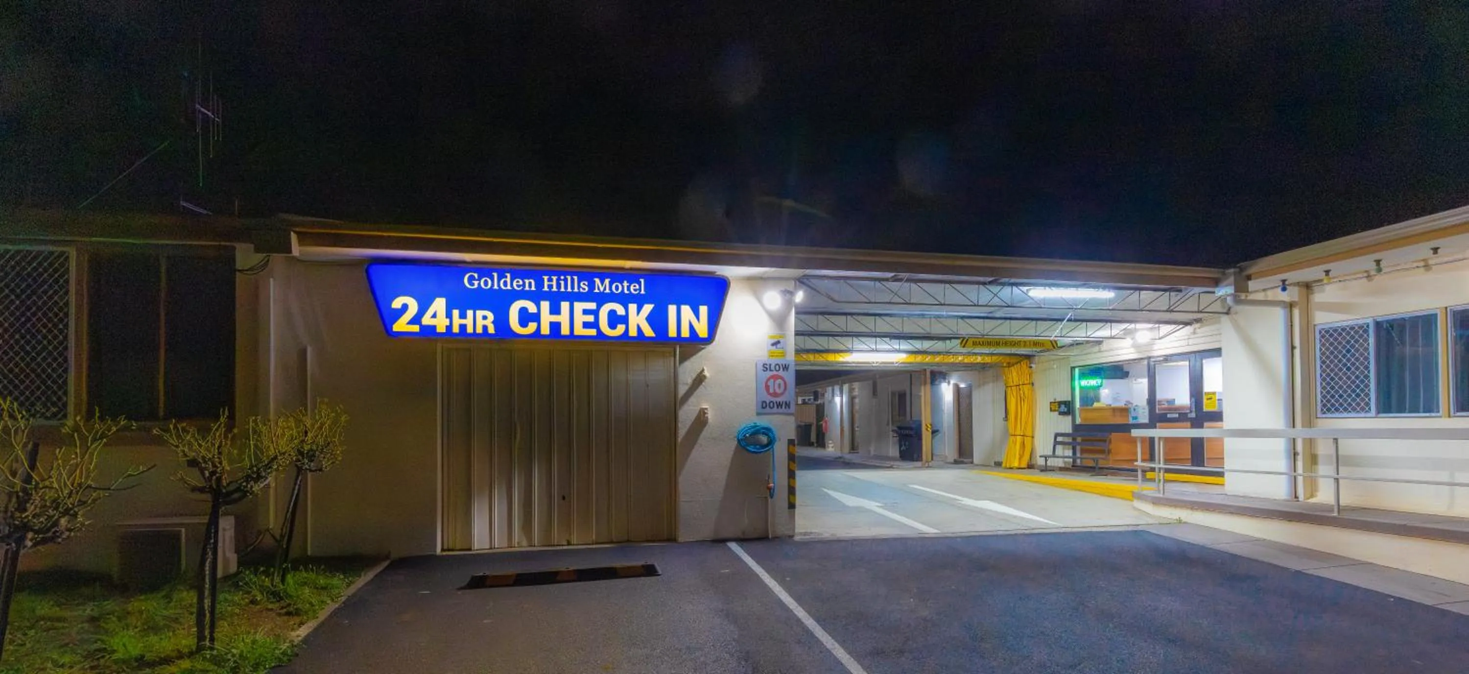 Property building in Golden Hills Motel