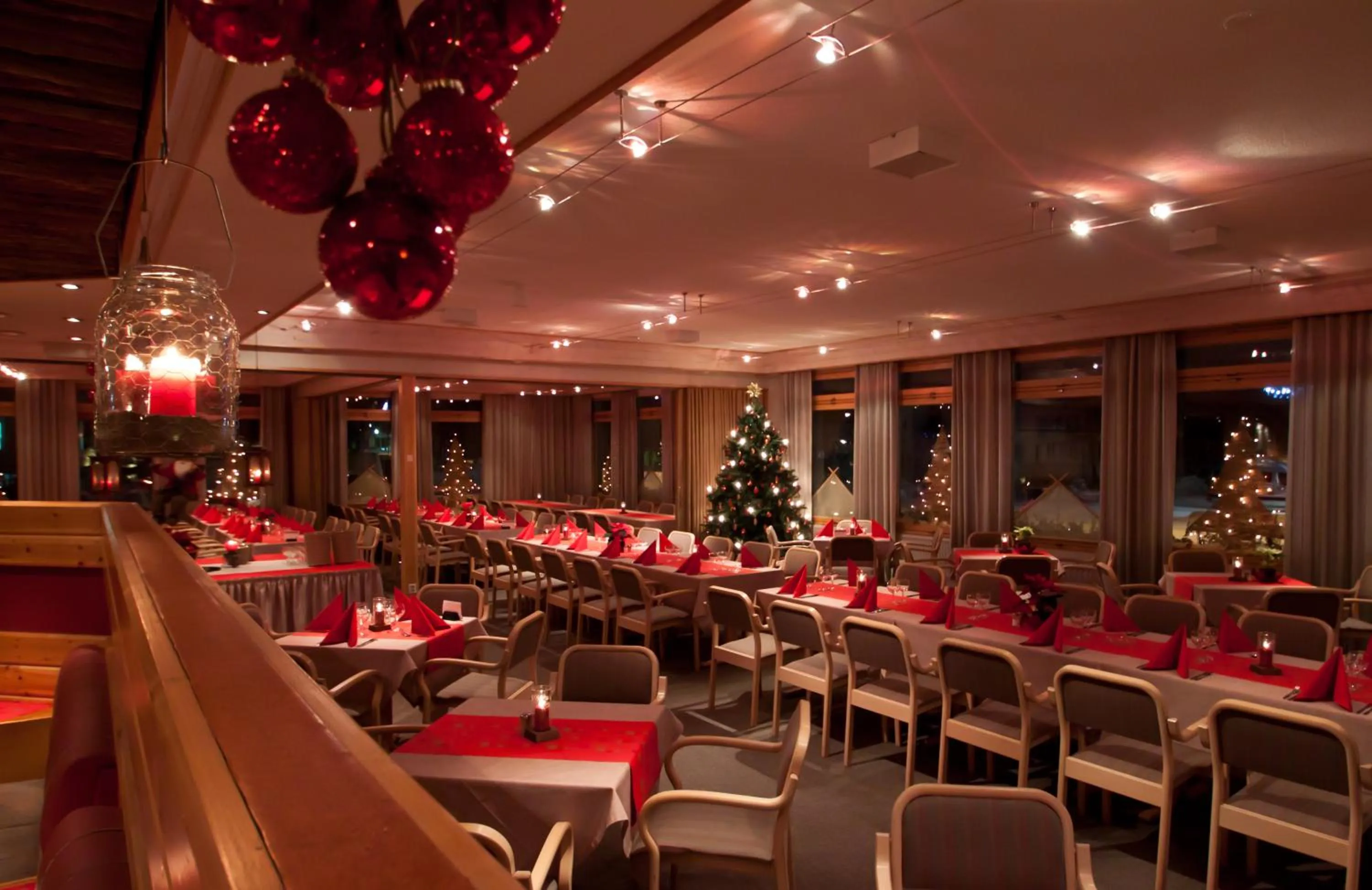 Restaurant/places to eat in Hotelli Jussan Tupa