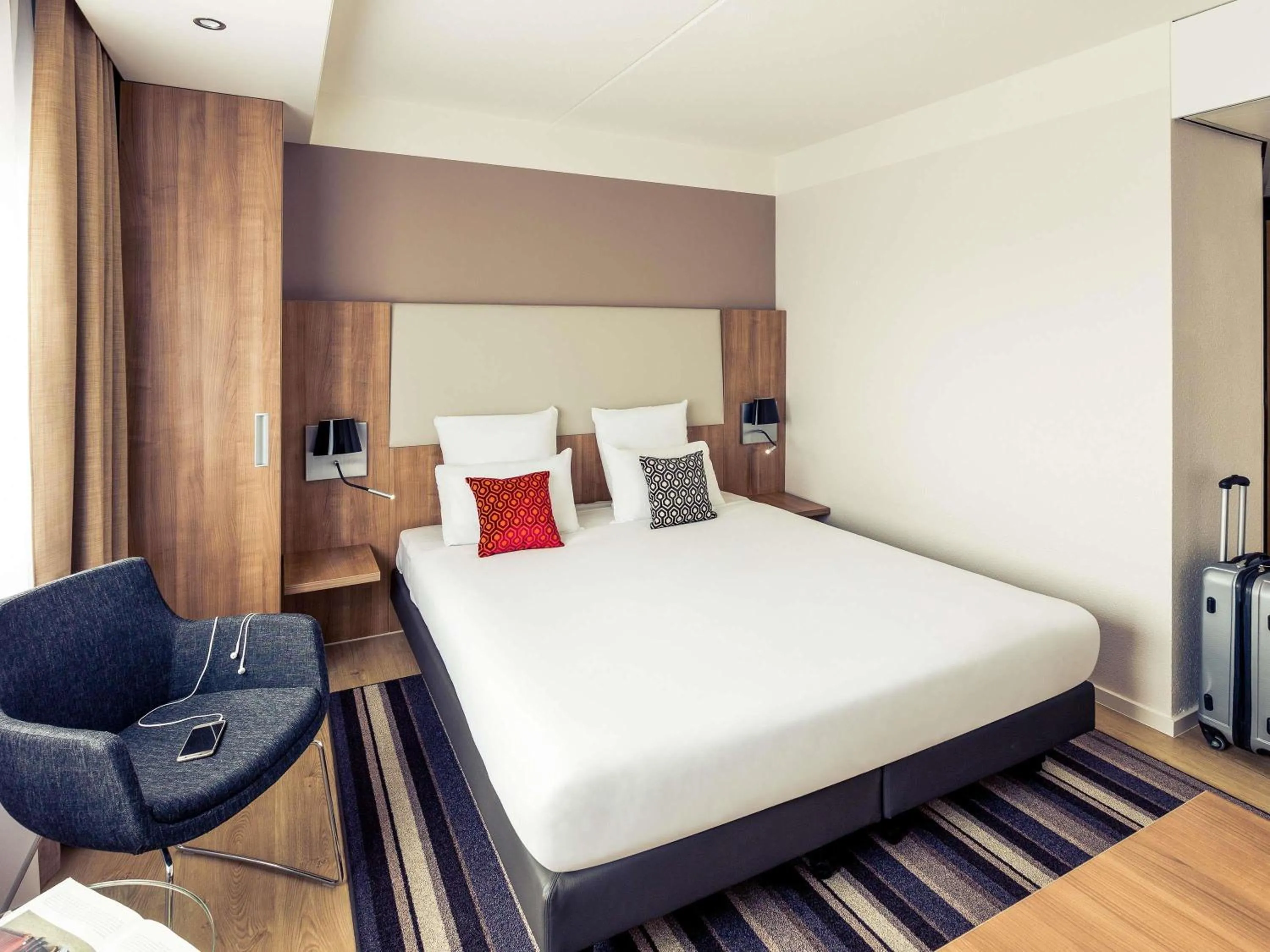 Bedroom, Bed in Mercure Hotel Nijmegen Centre