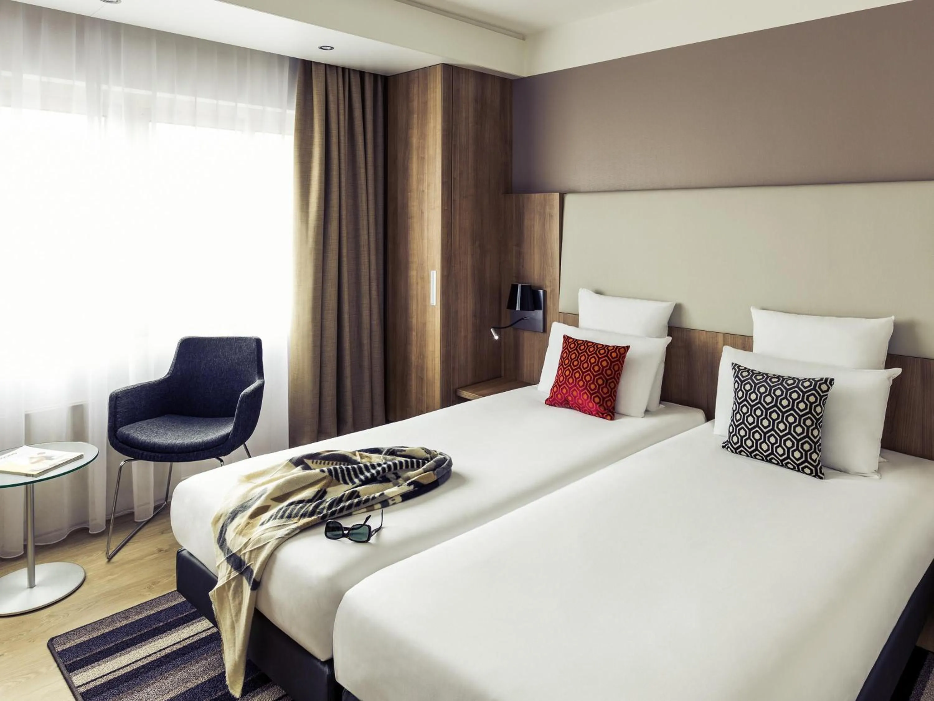 Bedroom, Bed in Mercure Hotel Nijmegen Centre