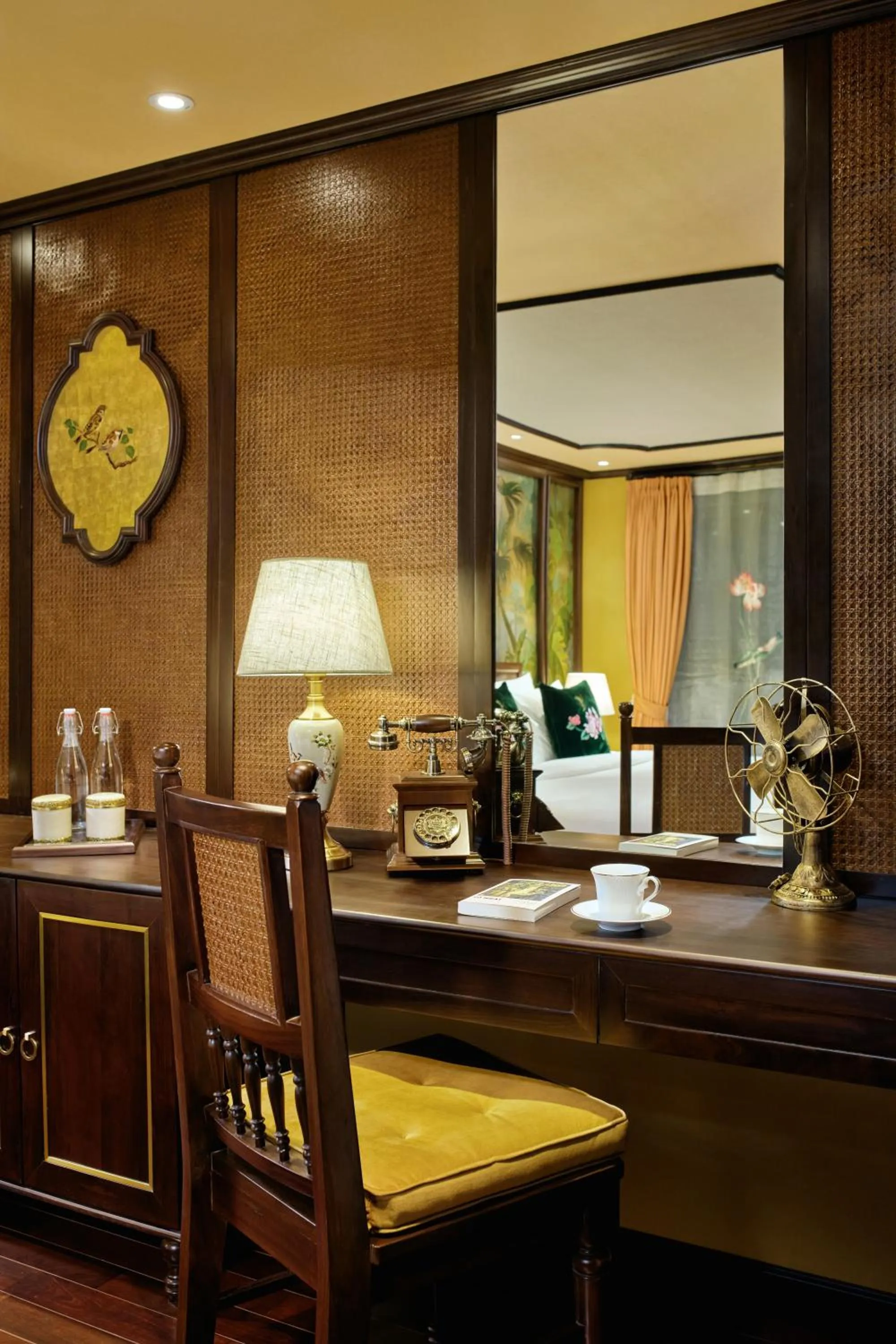 Living room in Indochine Premium Halong Bay