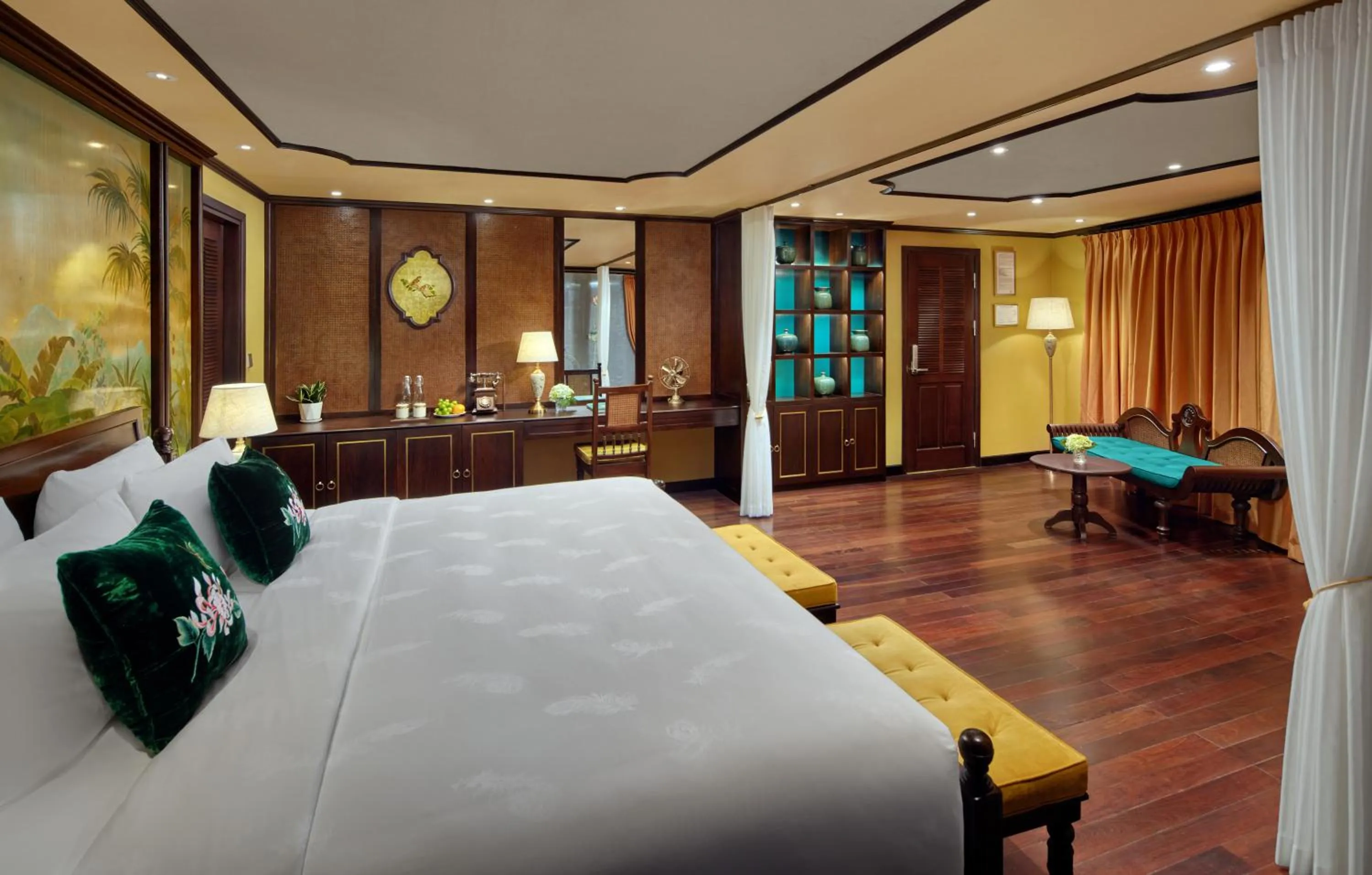Bed in Indochine Premium Halong Bay