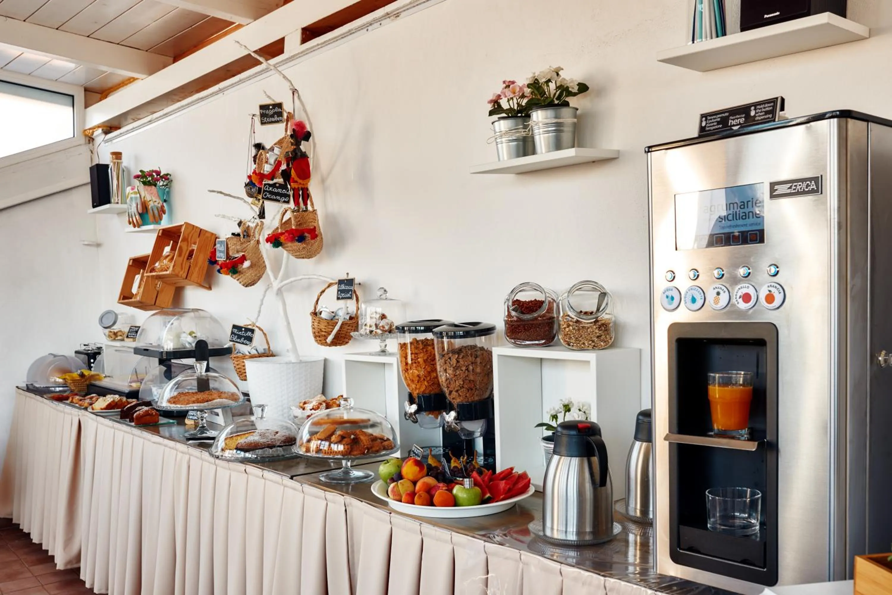 Food and drinks in La Terrazza sul Centro