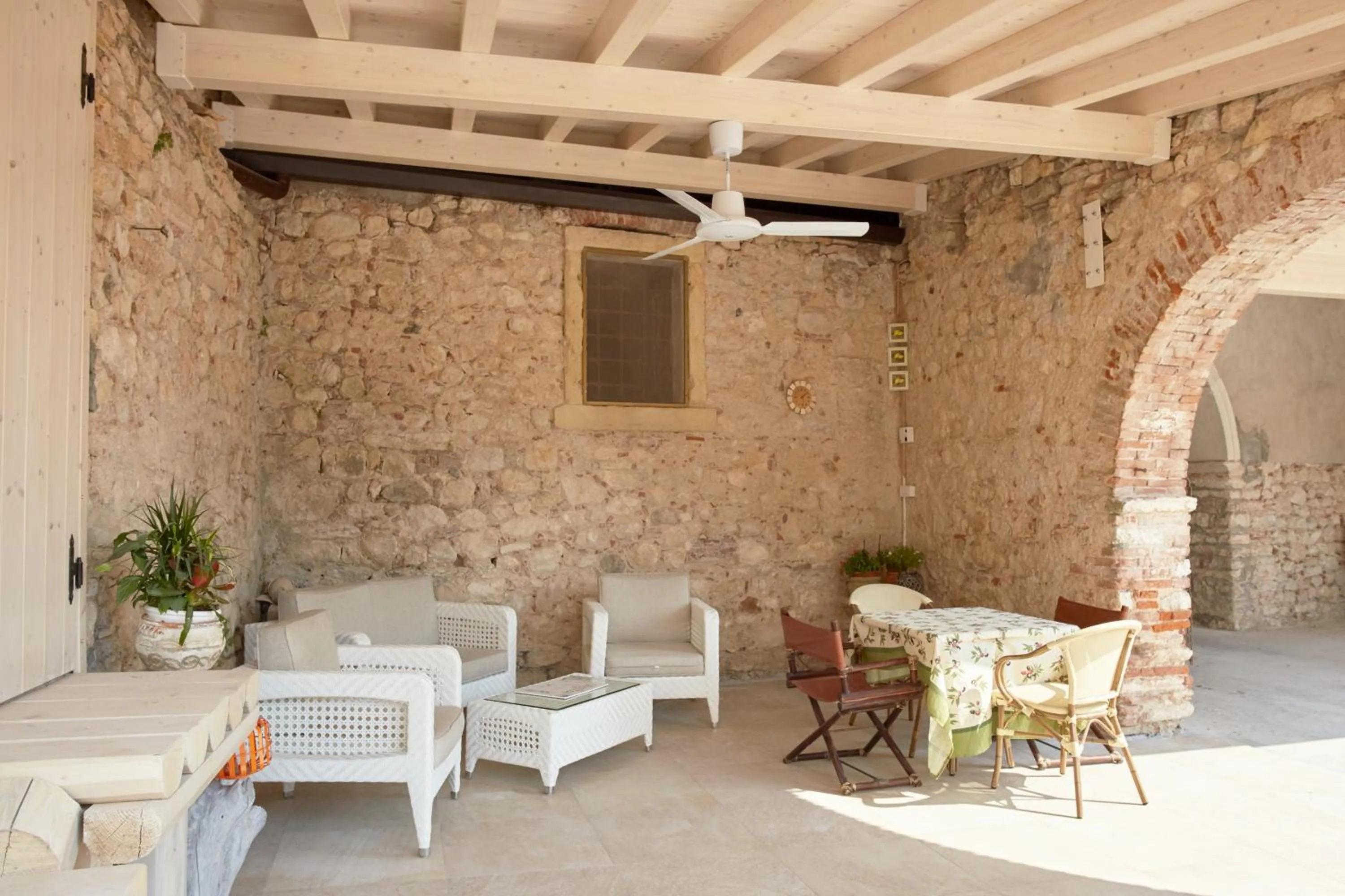 Patio in B&B Agorà