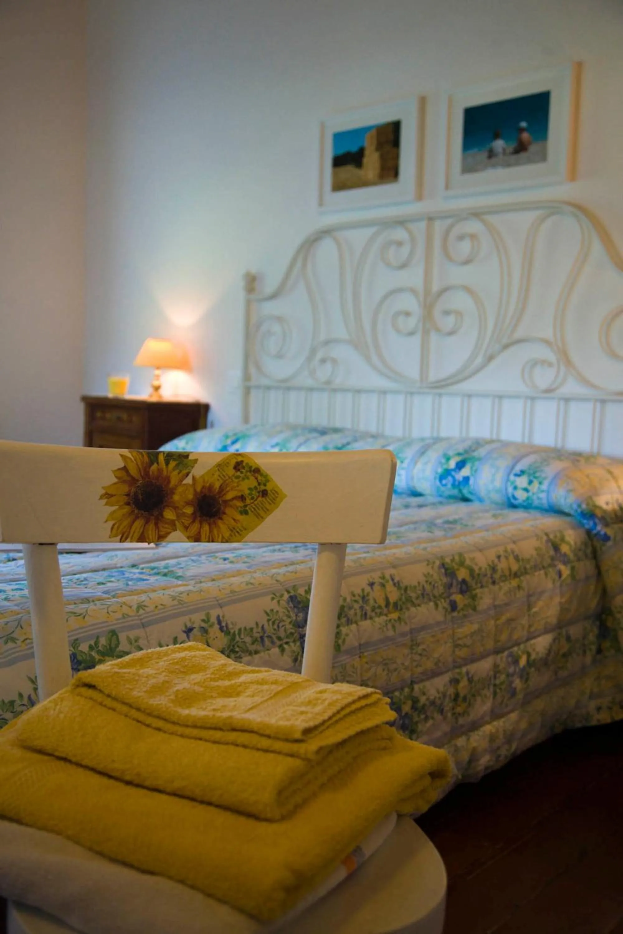 Photo of the whole room, Bed in B&B Campodisole