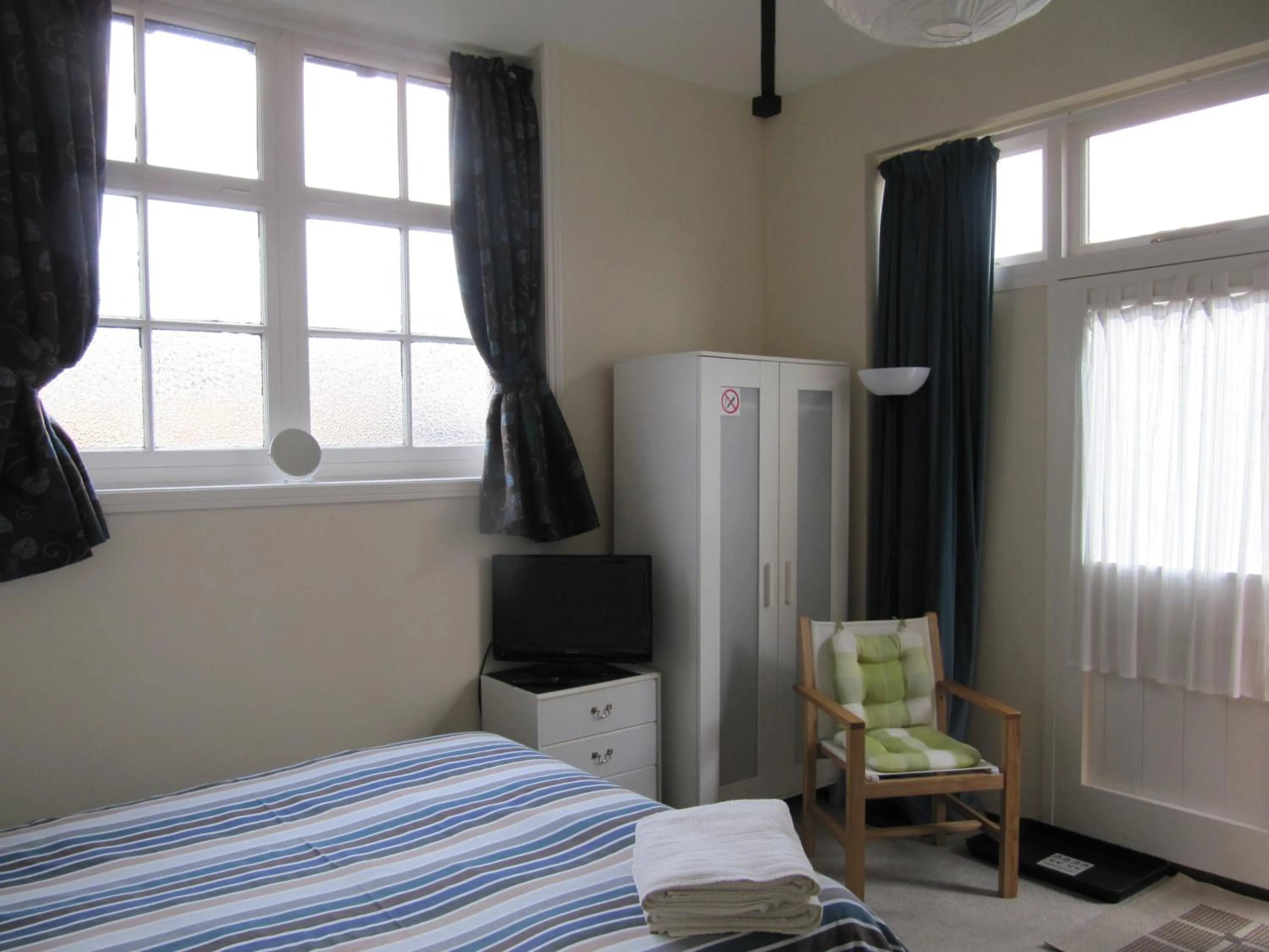 Decorative detail, Bed in The Royal Oak