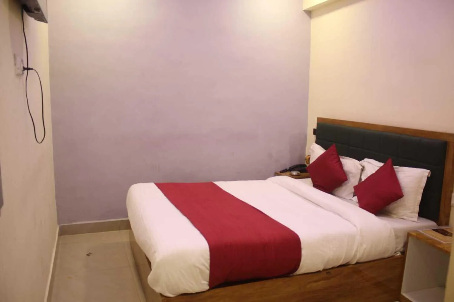 Bed in Hotel Siddharth Residency- Siddharth Nagar, Goregaon West