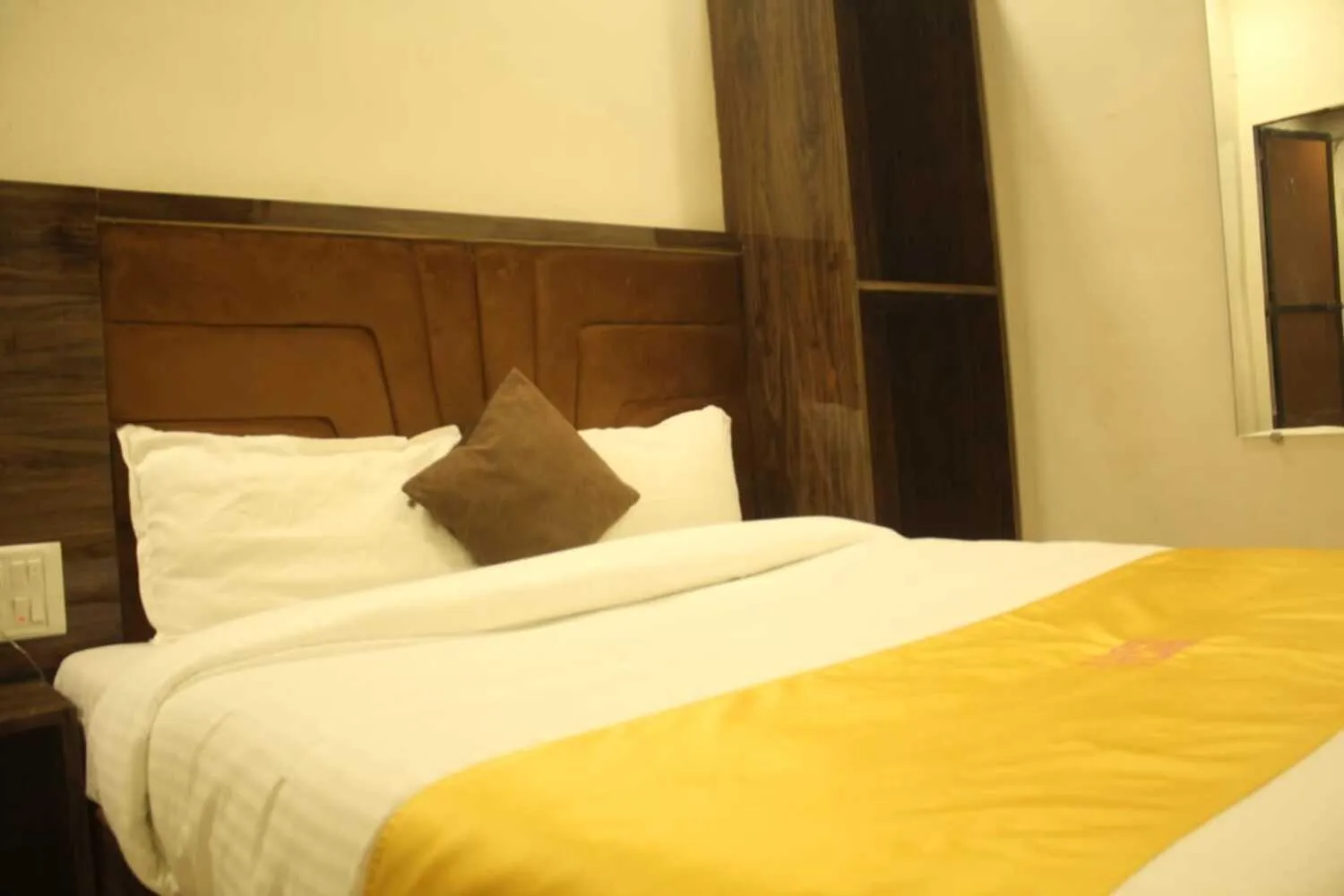 Bed in Hotel Siddharth Residency- Siddharth Nagar, Goregaon West