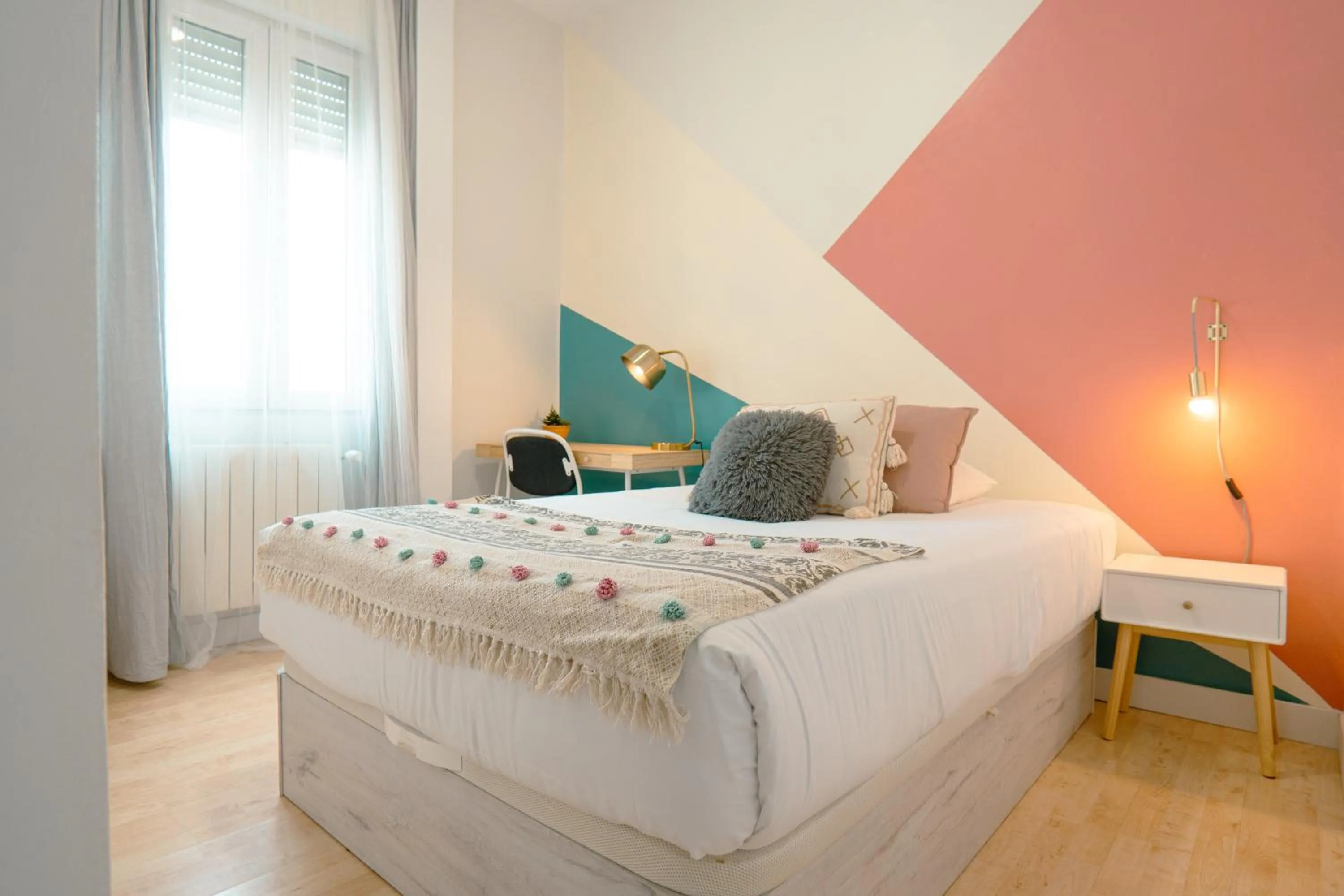 Bedroom, Bed in Live It Madrid Chamberi