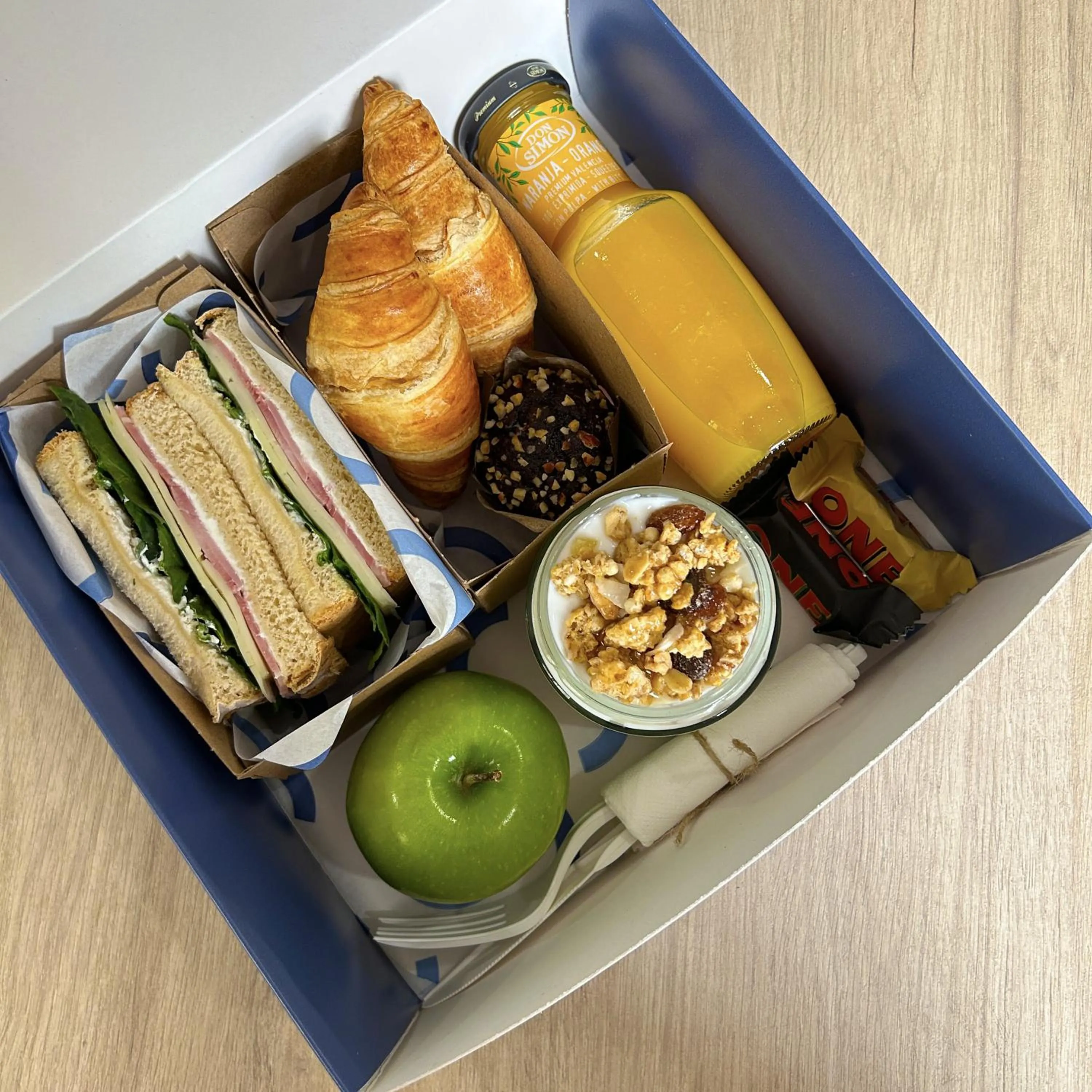 Breakfast in Live It Madrid Chamberi