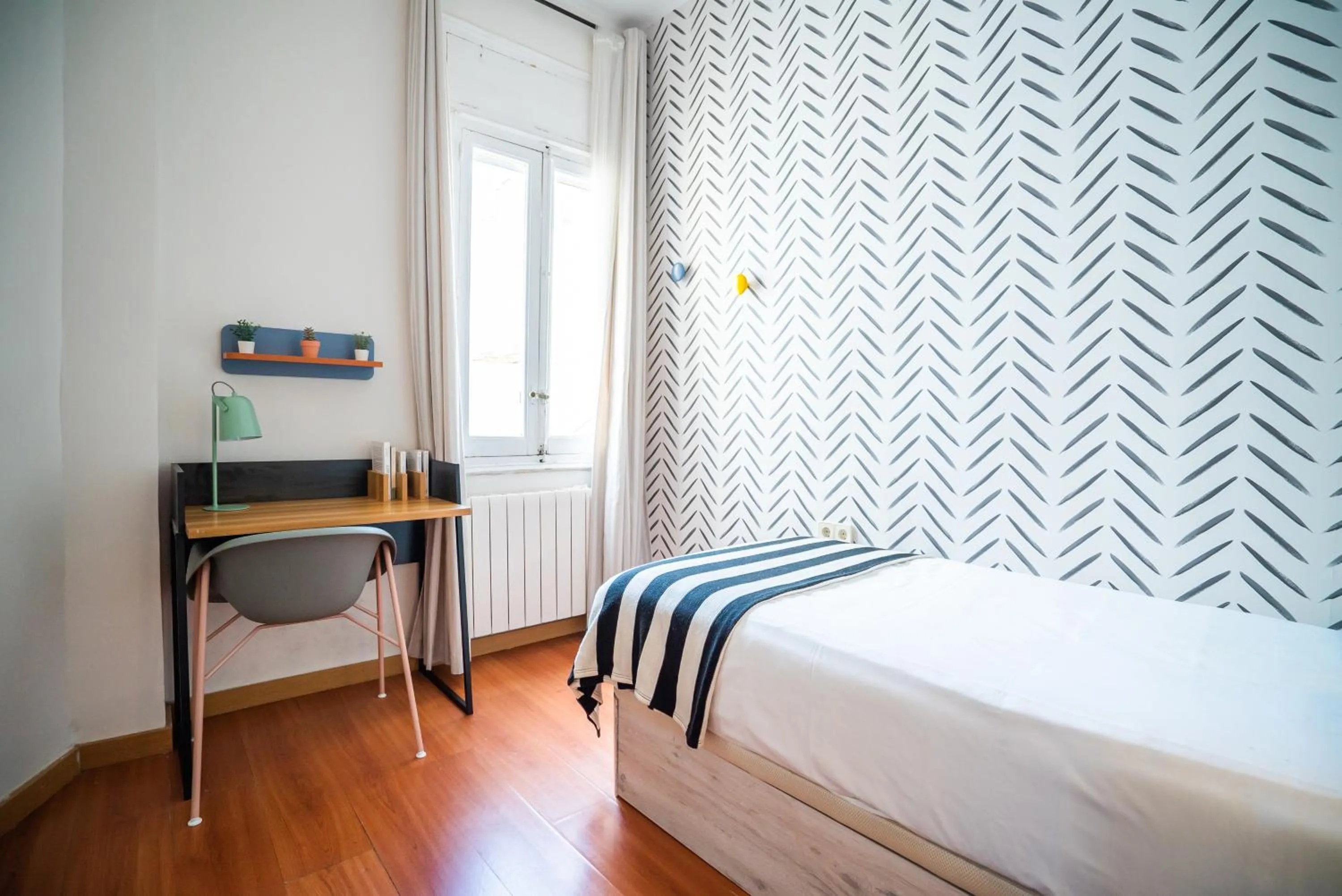 Bedroom, Bed in Live It Madrid Chamberi