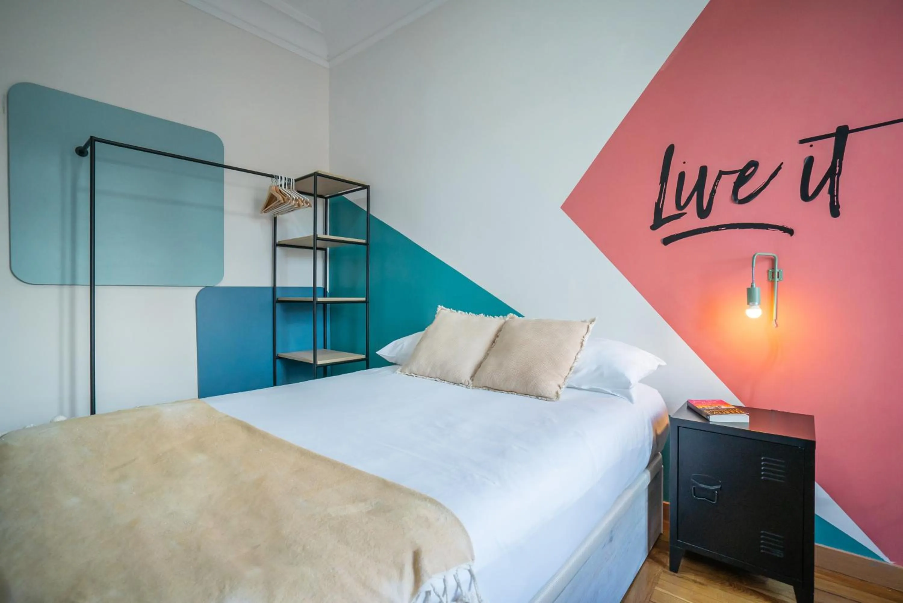 Bedroom, Bed in Live It Madrid Chamberi