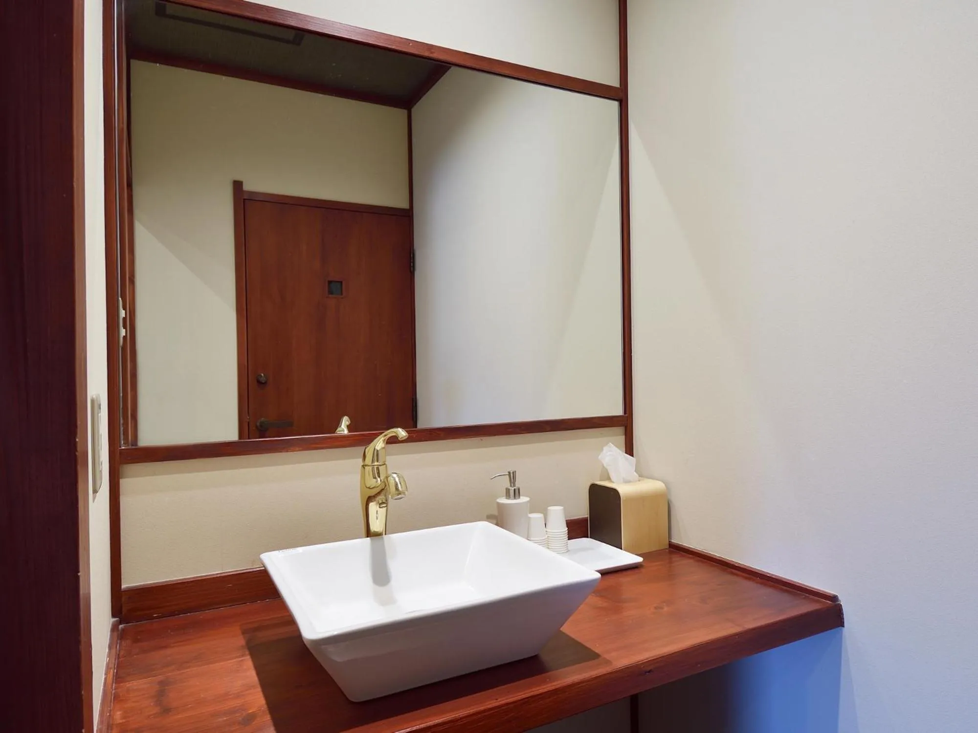 Photo of the whole room in Ryokan Okayama