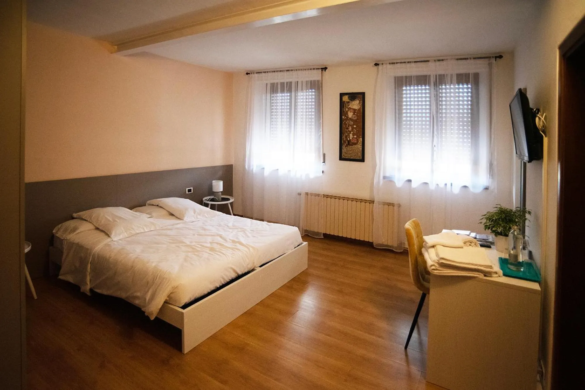 Bed in Albergo Alla Cesa