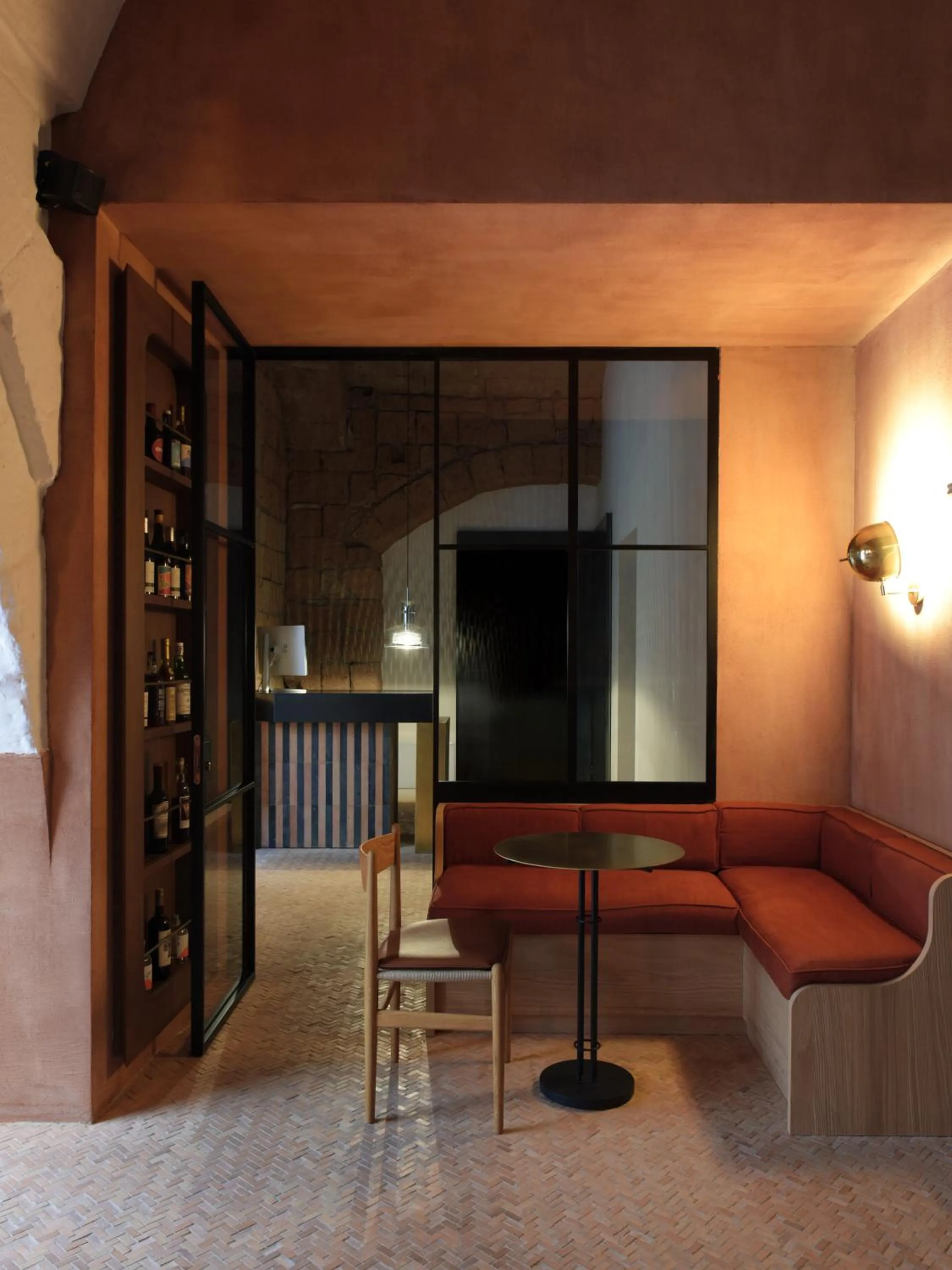 Restaurant/places to eat in Palazzo Petrvs