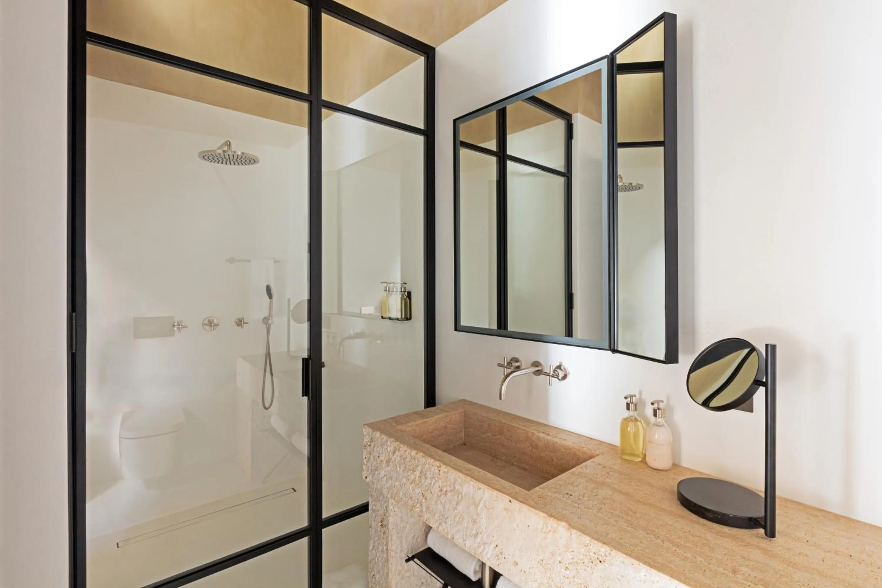 Bedroom in Palazzo Petrvs