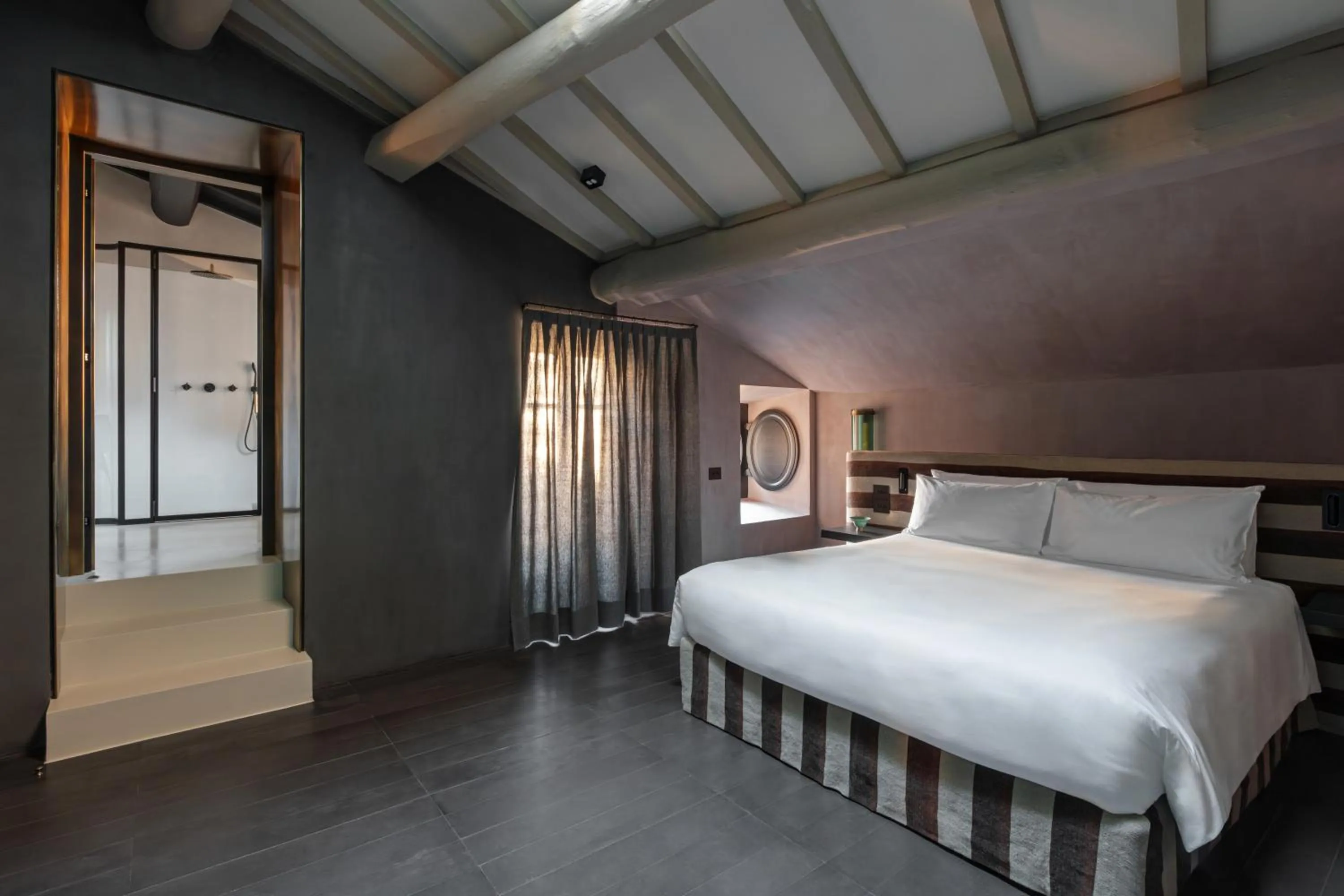 Bedroom, Bed in Palazzo Petrvs