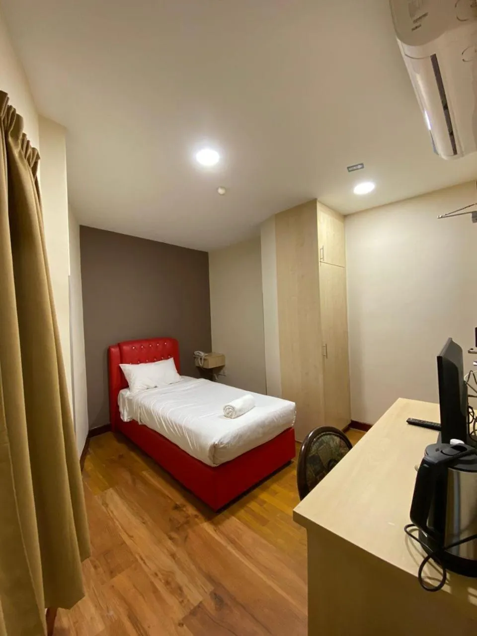 Bed in Hotel Ambassador @ Bukit Bintang