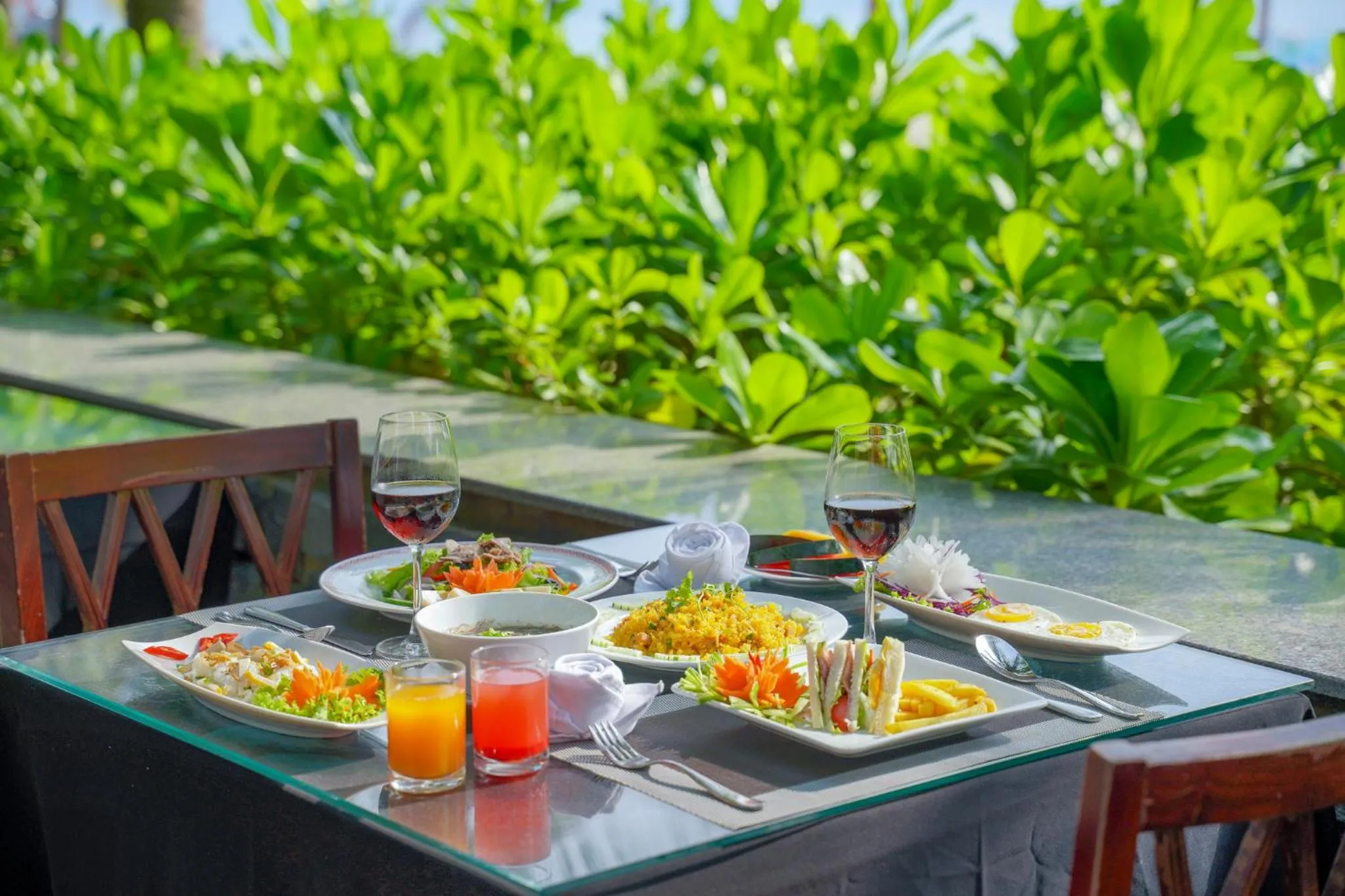 Restaurant/places to eat in Temple Da Nang Resort